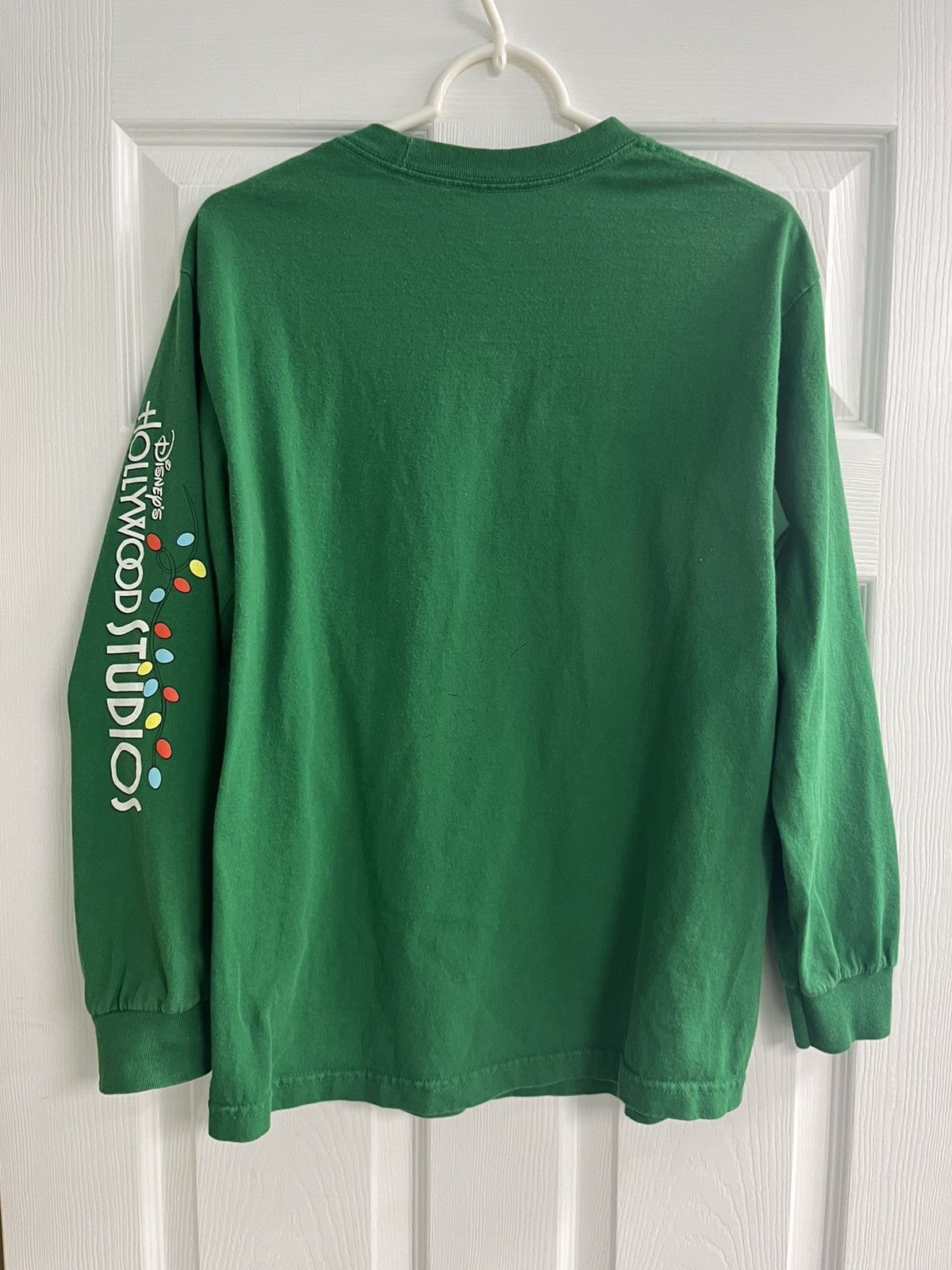 Disney 2015 Disney Mickey & Goofy ‘That’s a Wrap’ Xmas Longsleeve Size US M / EU 48-50 / 2 - 4 Thumbnail