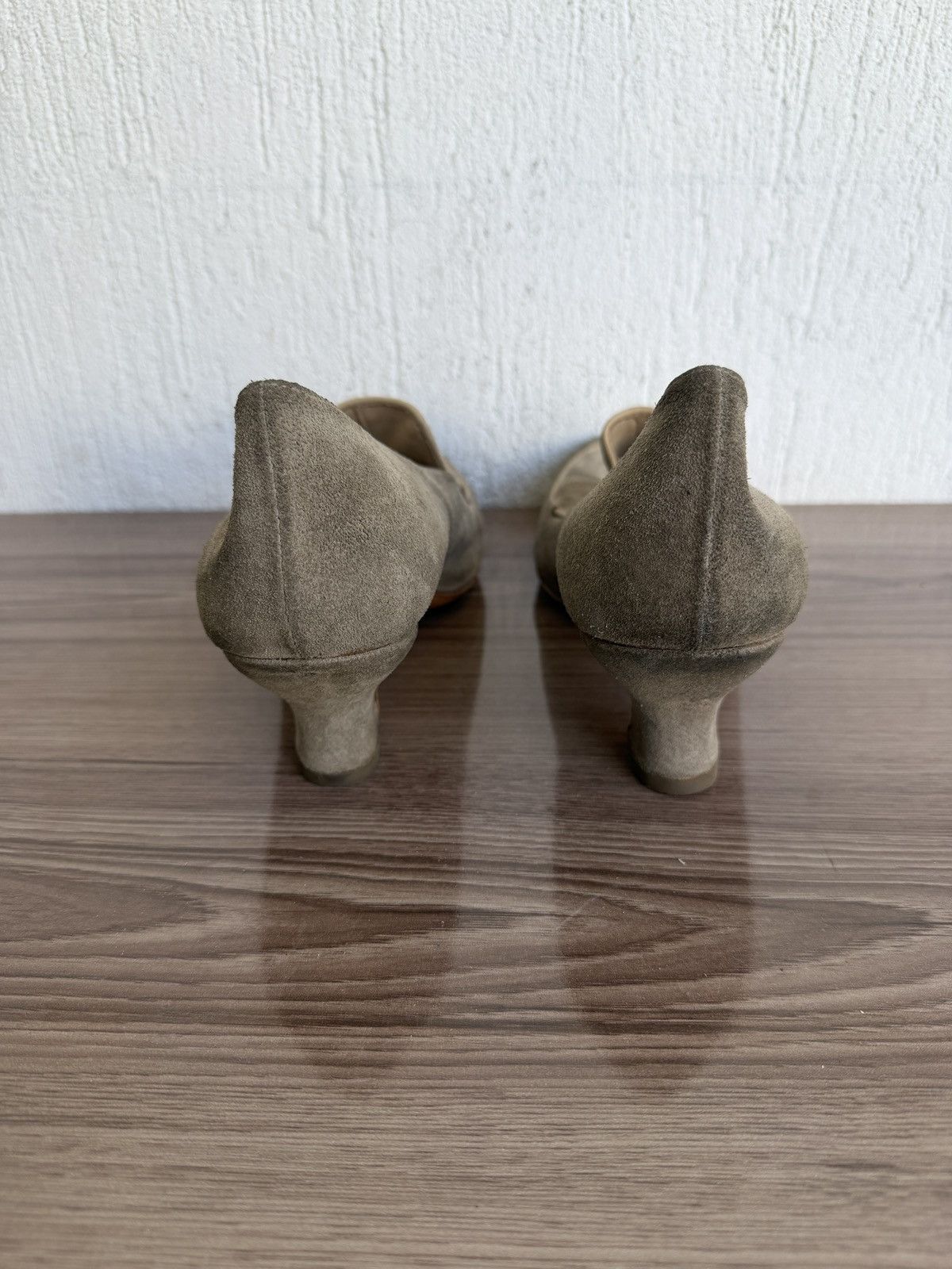 Cherevichkiotvichki Suede court shoe Size US 11 / IT 41 - 11 Thumbnail