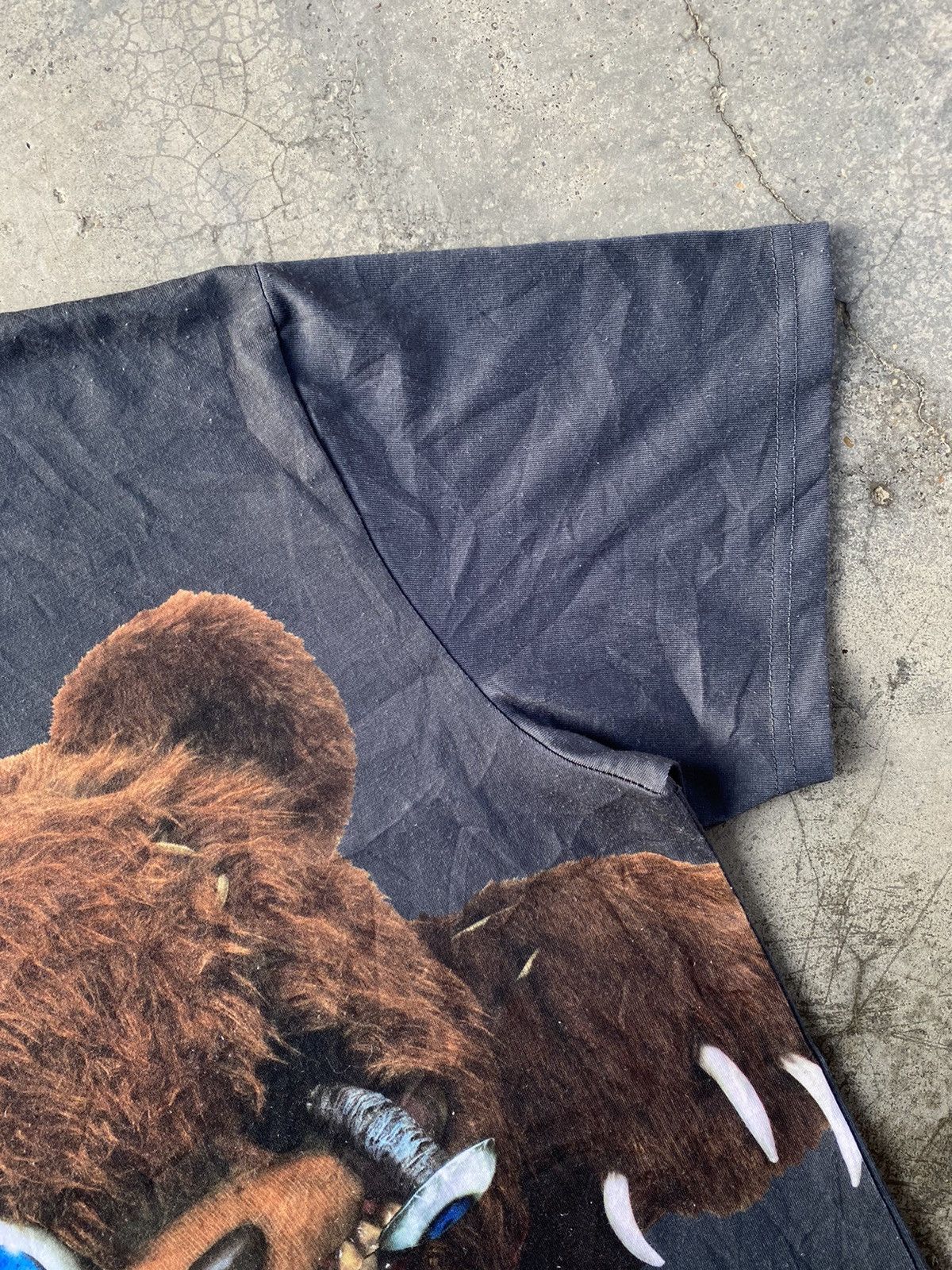 Vintage Rare🔥Vintage Hami Kuma Halloween Horror Tees Size US L / EU 52-54 / 3 - 4 Thumbnail