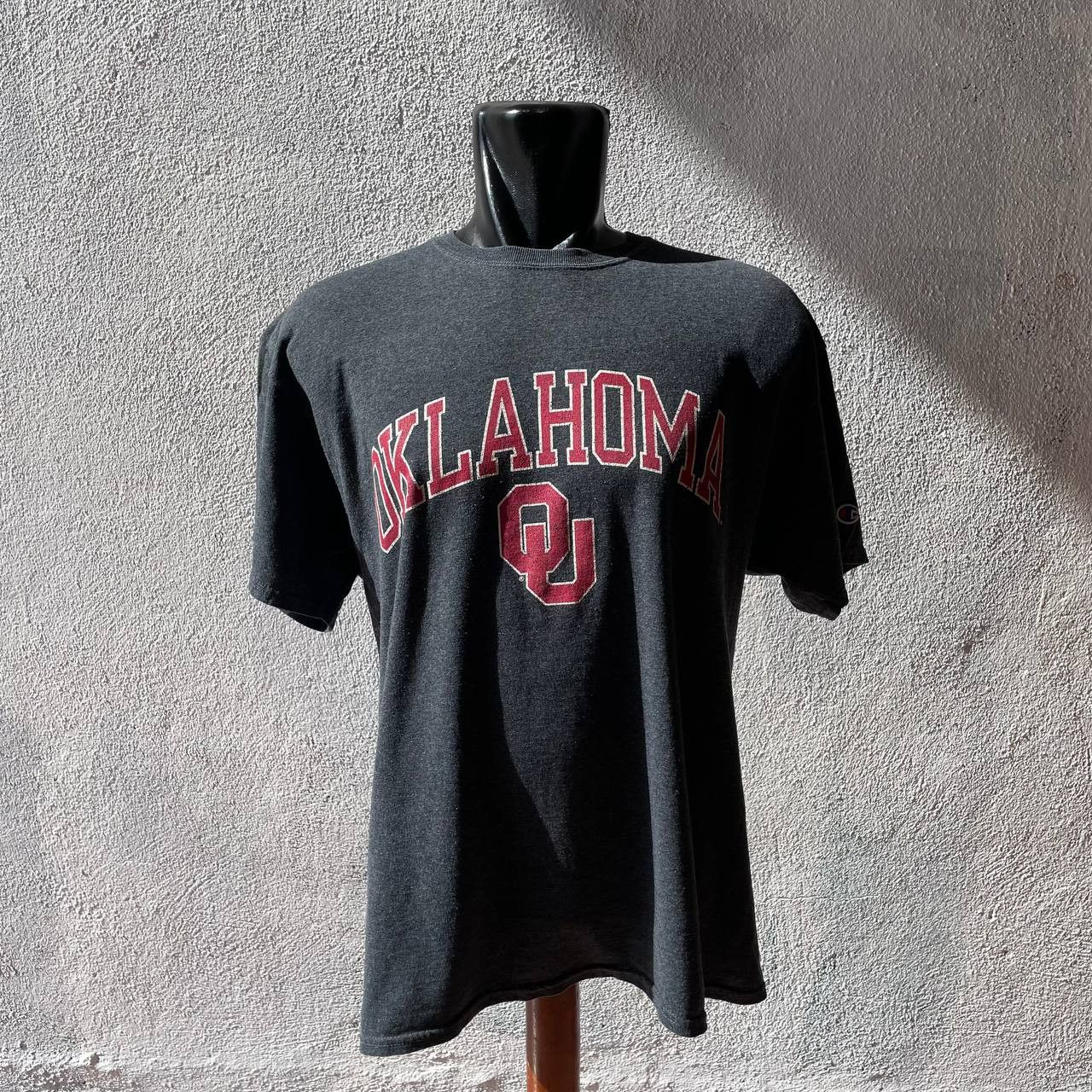Champion CHAMPION OKLAHOMA UNIVERSITY TSHIRT Size US XL / EU 56 / 4 - 1 Thumbnail