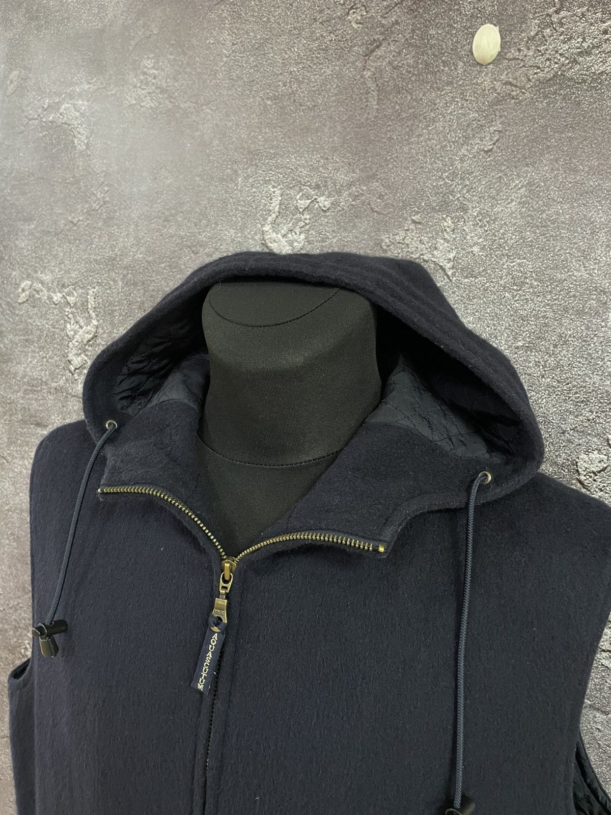 Aquascutum Aquascutum Of London Wool Hood Gilet/Vest Size L/XL Size US L / EU 52-54 / 3 - 4 Thumbnail
