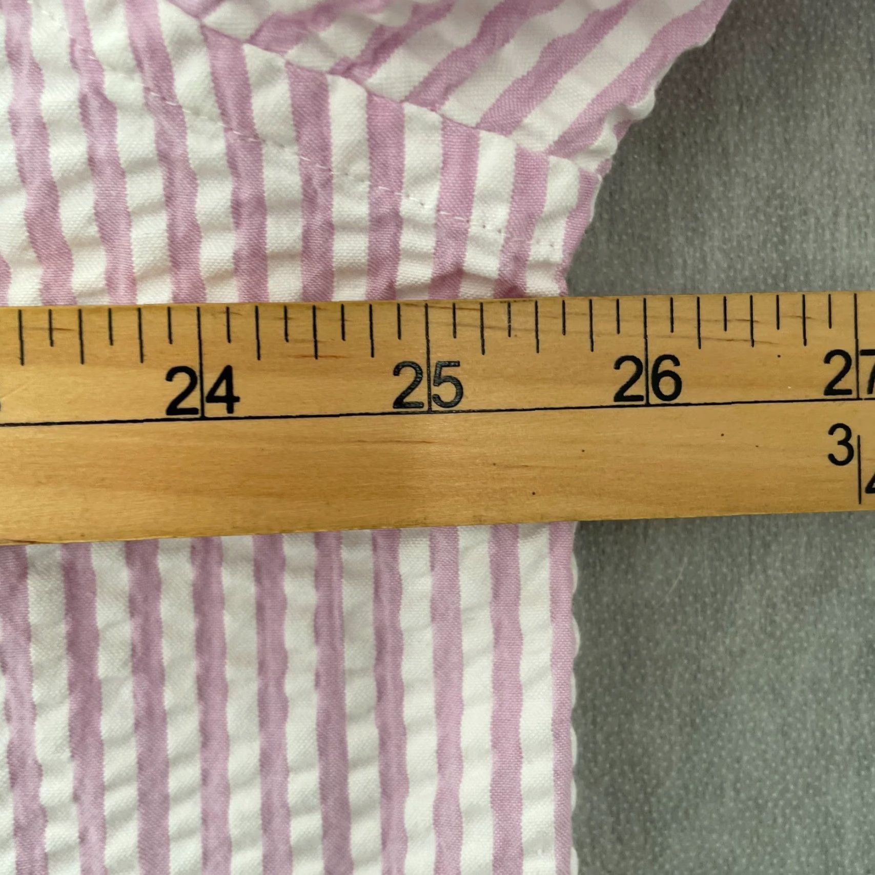 Vintage VINTAGE J. Peterman Shirt Men Button-Down Pink Stripe Seersucker XL Adult Long Sleeve Casual Beachwear Lightweight Cotton Button-Up Mens Size US XL / EU 56 / 4 - 7 Thumbnail