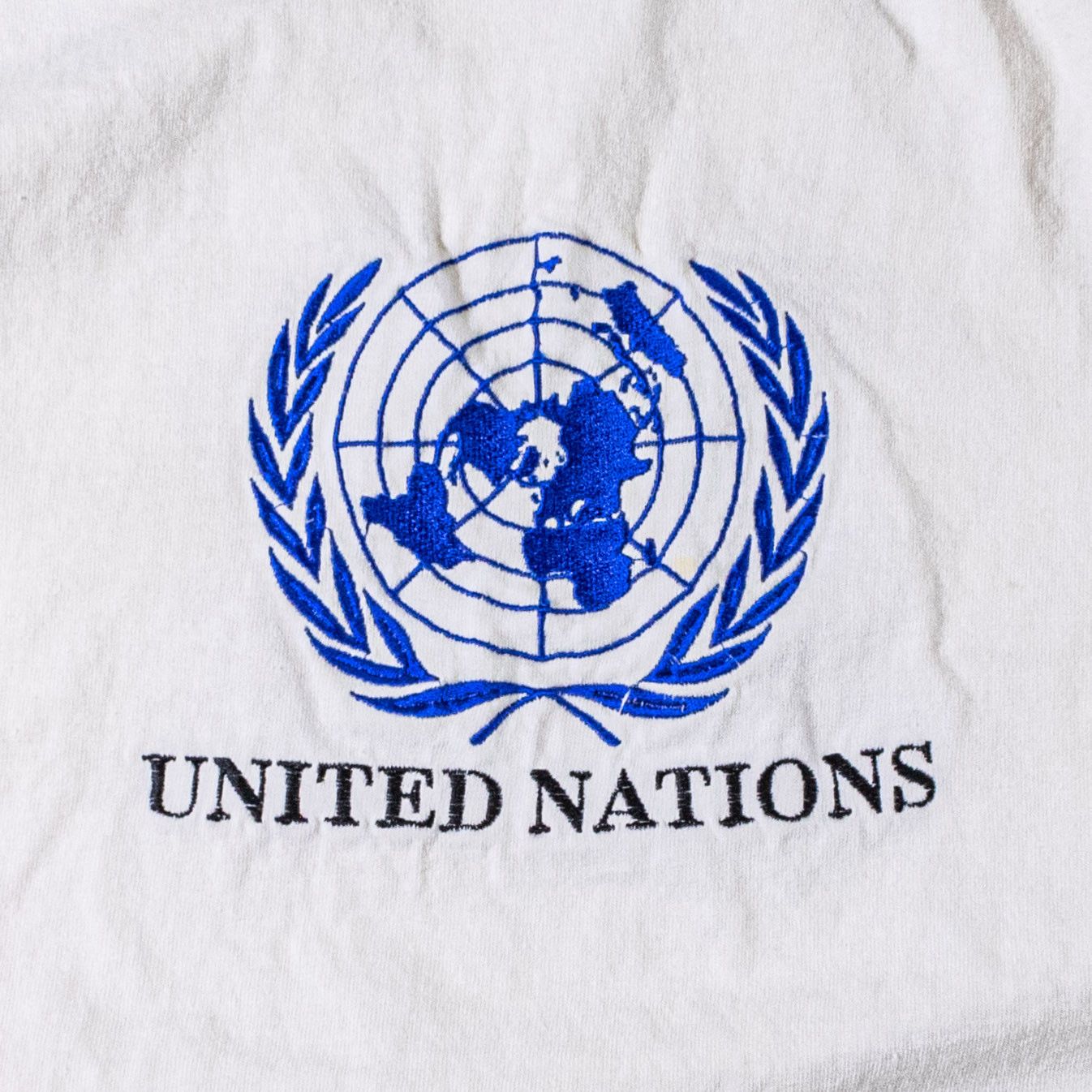 Vintage United Nations UN Crest T-Shirt Embroidered Distressed Y2K Size US XL / EU 56 / 4 - 14 Thumbnail