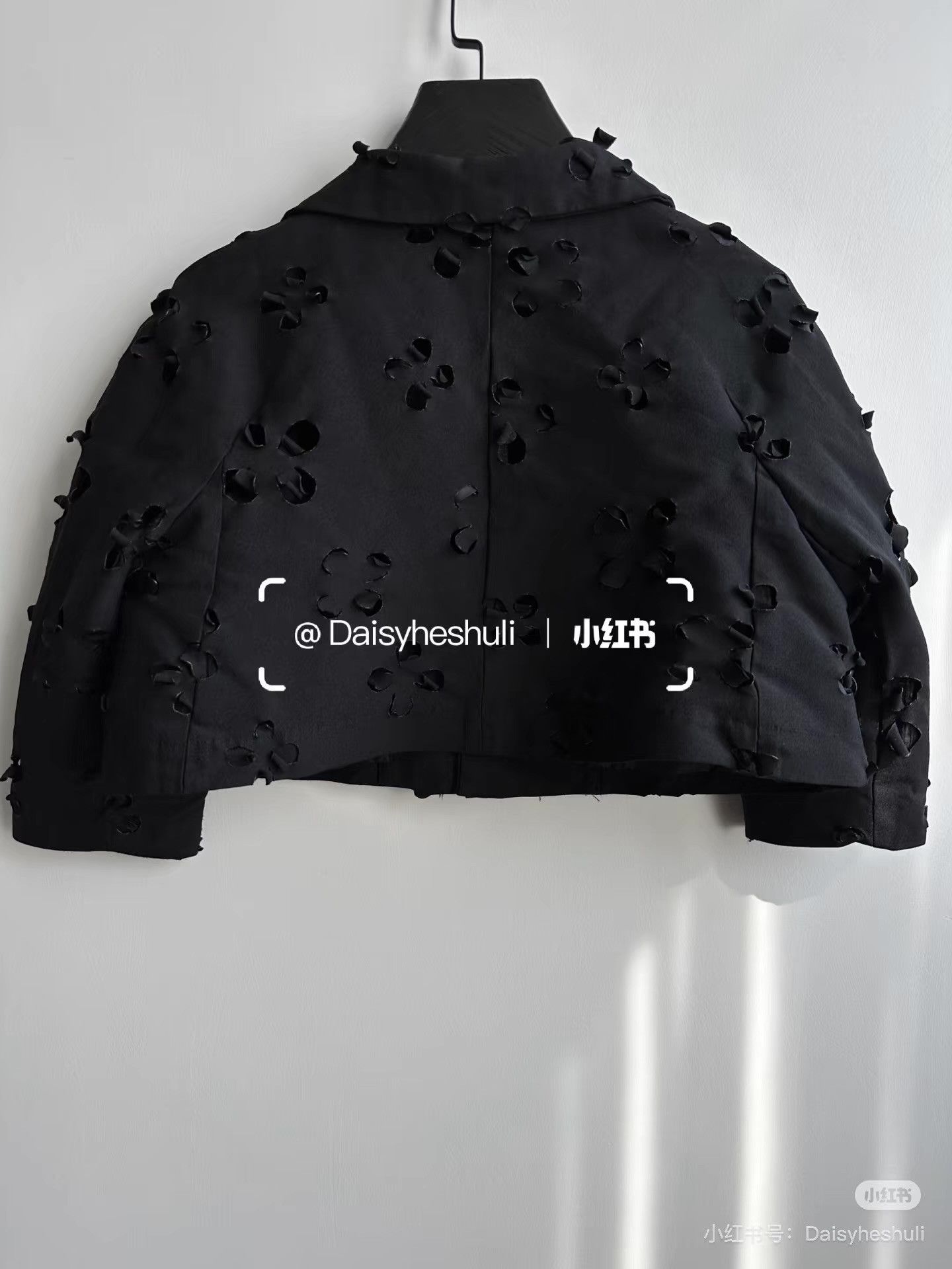 Comme des Garcons Comme des Garçons Comcom Petal Hollow-out Cropped Jacket。Ｑ24 Size XS / US 0-2 / IT 36-38 - 2 Thumbnail