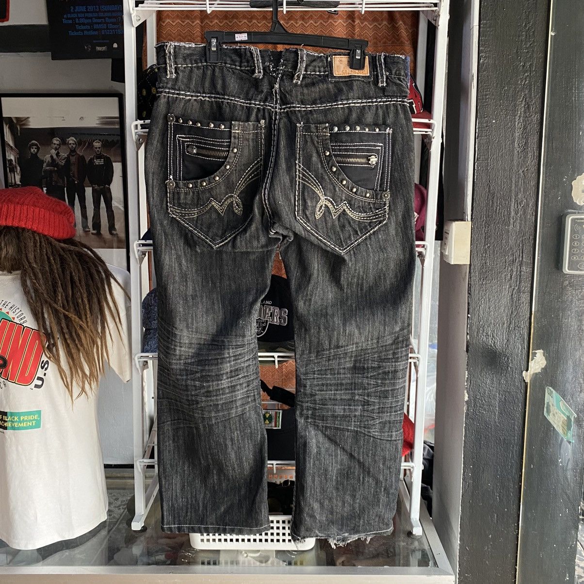 Japanese Brand Y2k Embroidered Denim Vintage Victorious Jeans Size US 38 / EU 54 - 1 Thumbnail