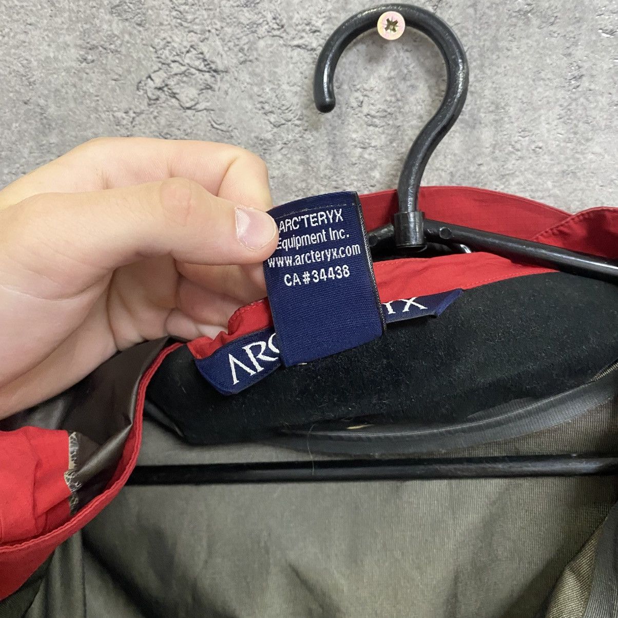 Arc'teryx Men's Arcteryx Beta Gore-Tex Jacket Gorpcore Size US M / EU 48-50 / 2 - 16 Thumbnail