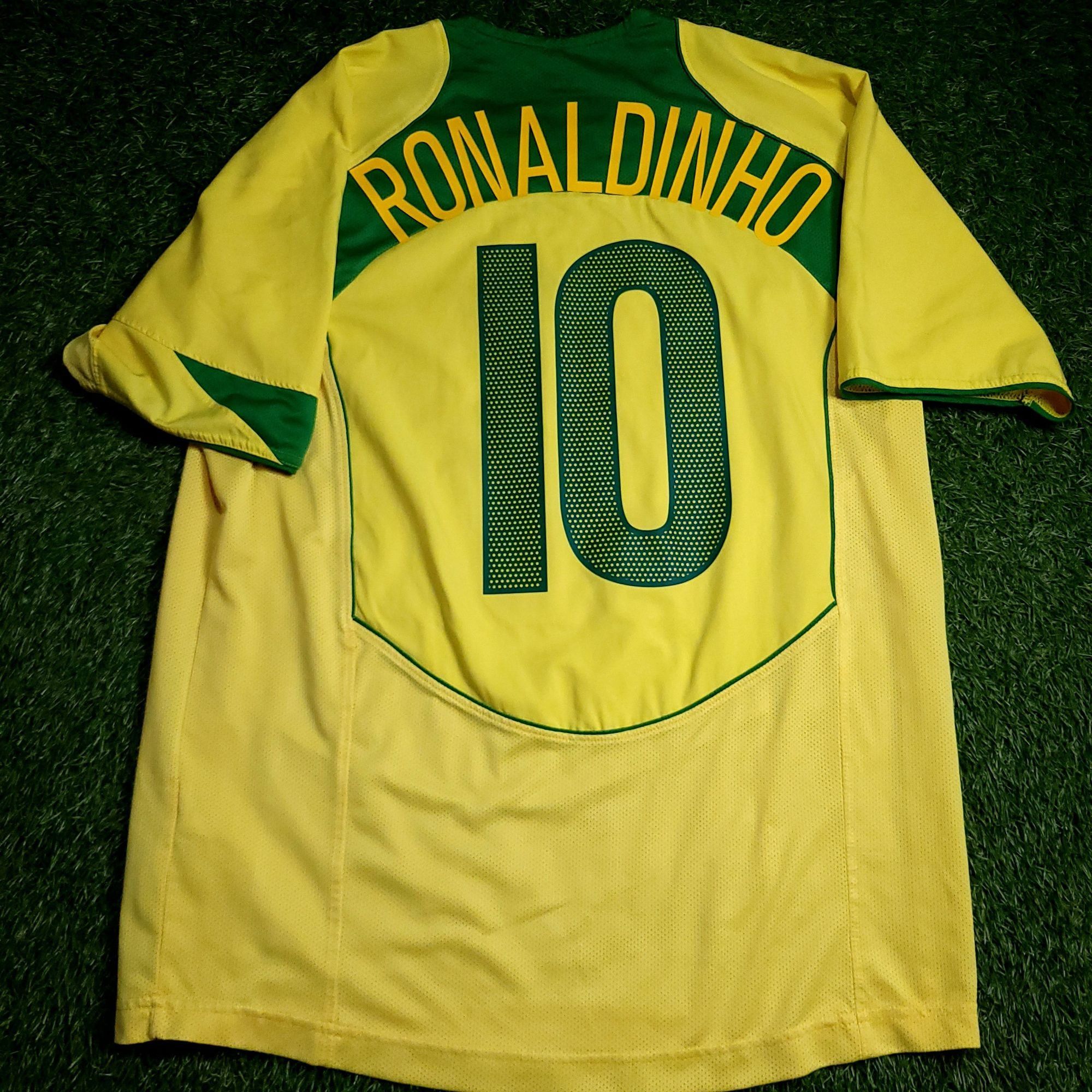 Nike Ronaldinho Brazil 2004 Soccer Jersey M Size US M / EU 48-50 / 2 - 1 Thumbnail