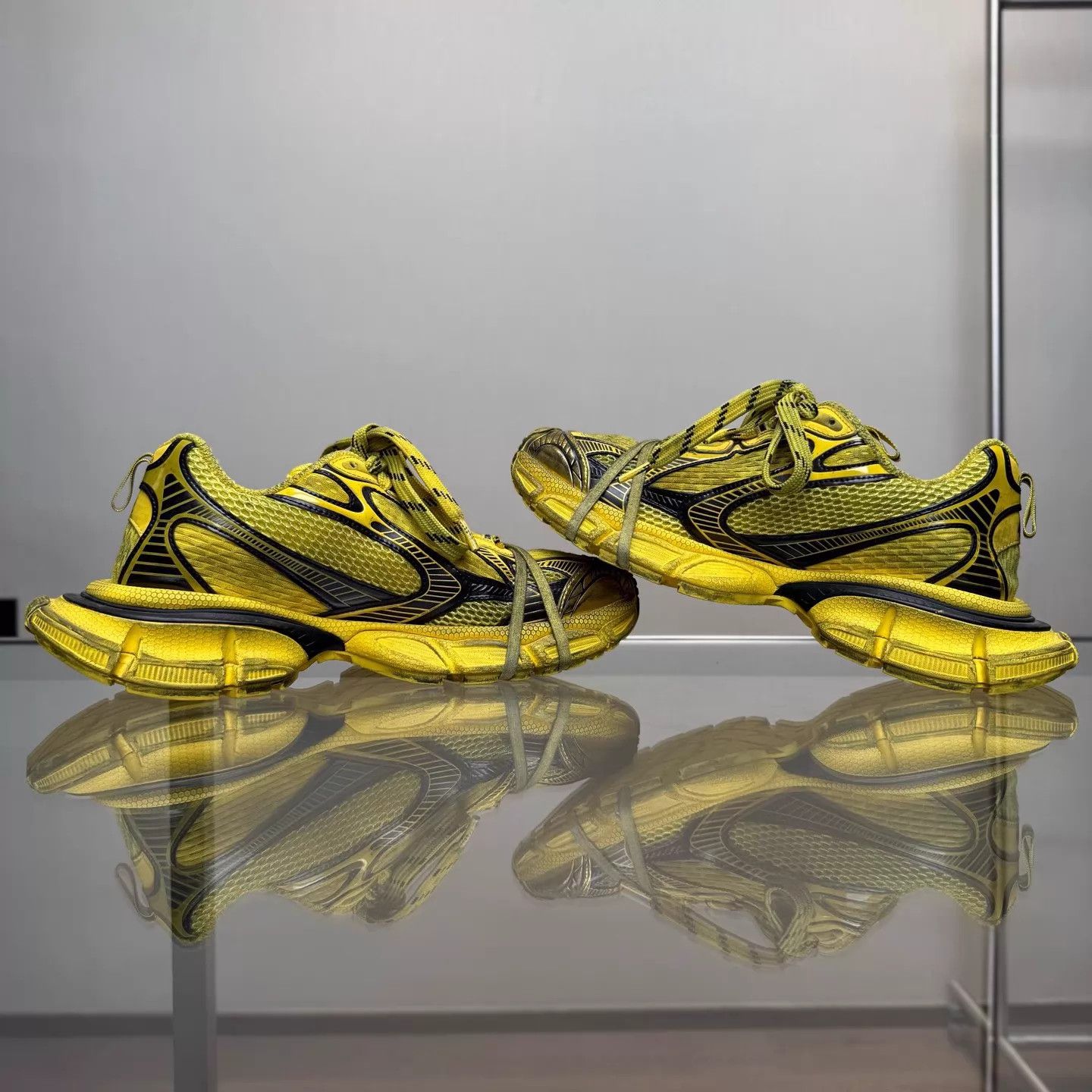 Balenciaga Balenciaga 3XL Dadshoe Black/Yellow Distressed 42 99 OG Size US 9 / EU 42 - 6 Thumbnail