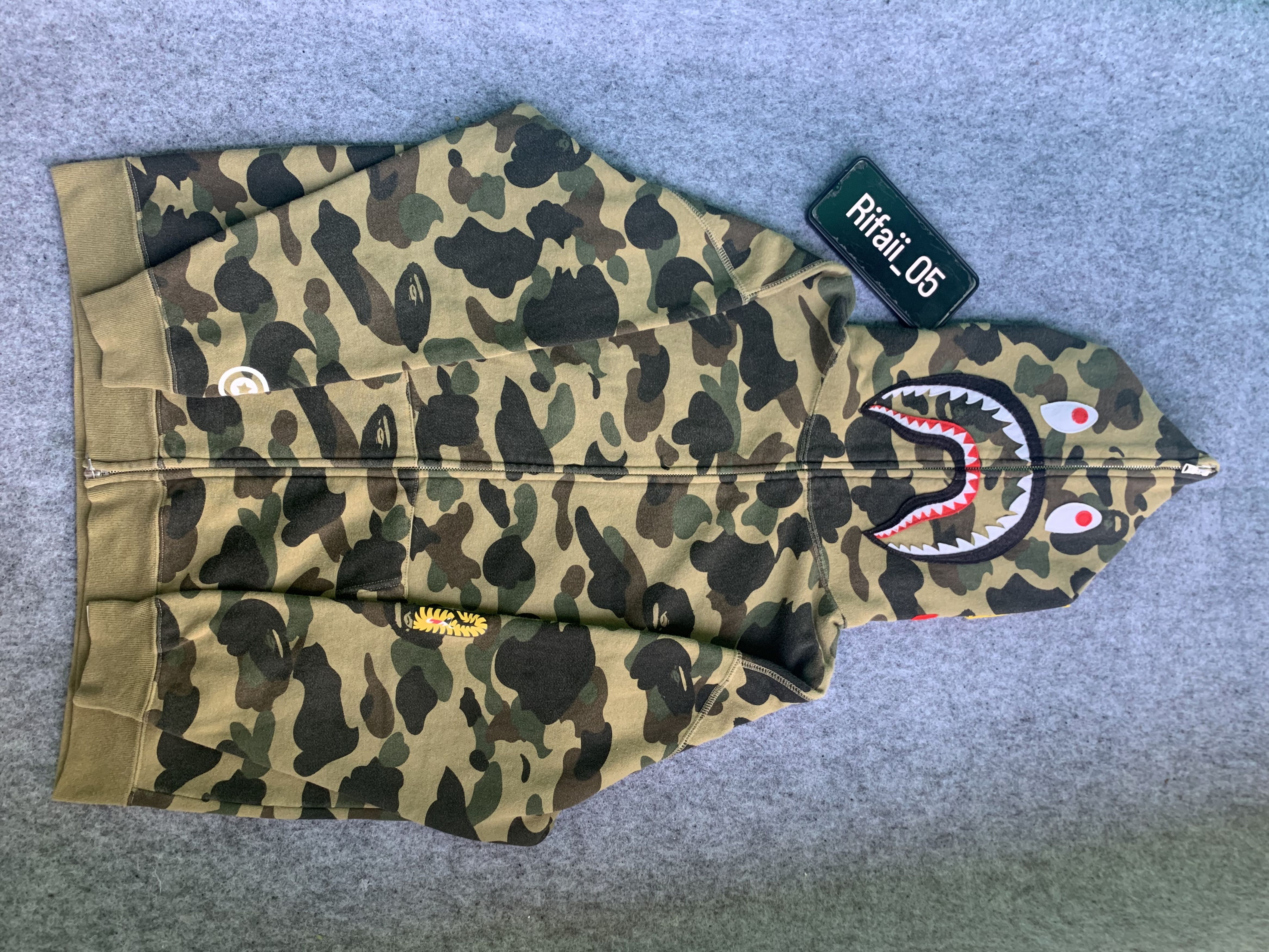 image of Bape 1St Camo Ponr Shark Full Zip Hoodie in Green, Women's