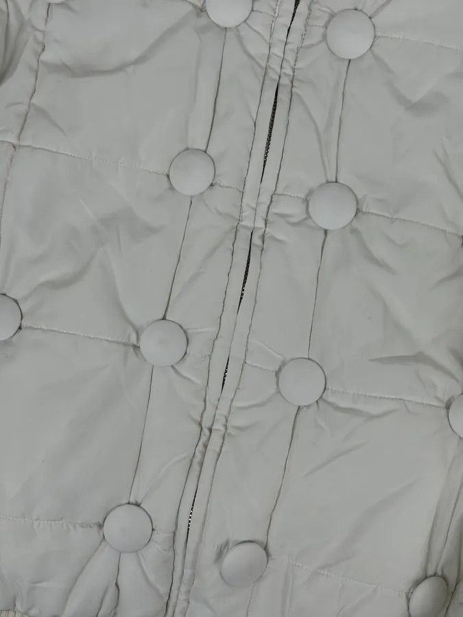 Moschino 2000s Moschino White Cozy Puffer Jacket Size S / US 4 / IT 40 - 10 Thumbnail