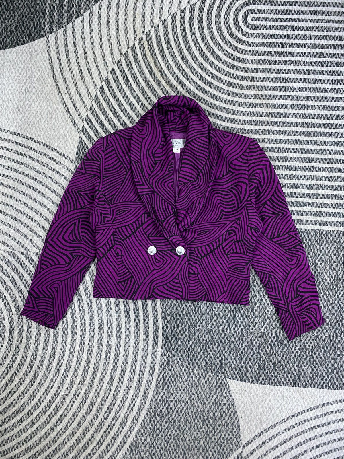 Louis Feraud Vintage Louis Feraud Double Button Cropped Style Blouse Size S / US 4 / IT 40 - 1 Thumbnail