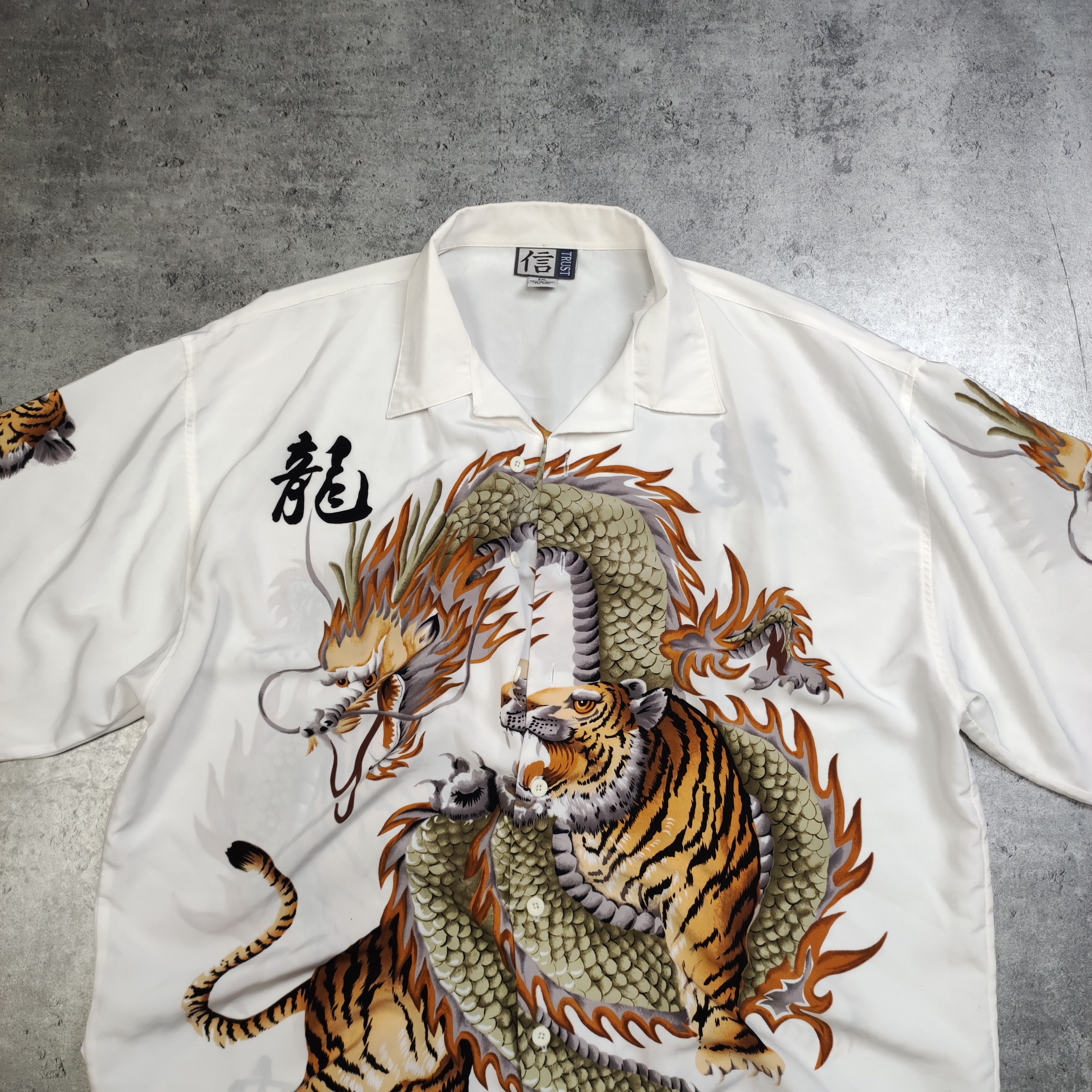 Japanese Brand × Vintage RARE y2k 00s HipHop Rap Japanese Dragon White Shirt Size US XXL / EU 58 / 5 - 3 Thumbnail