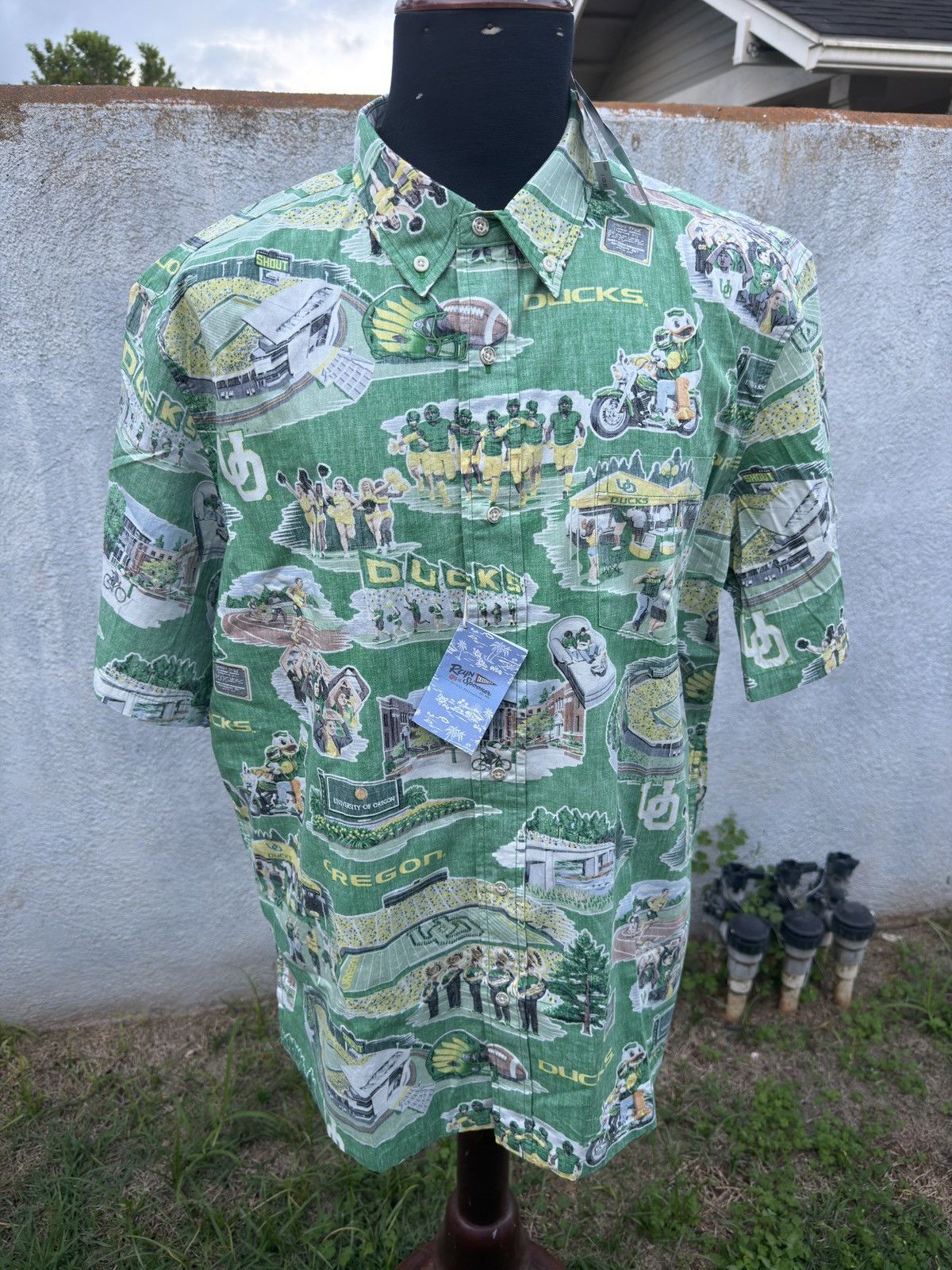 Reyn Spooner Reyn Spooner University of Oregon Scenic Ducks Men's XL Size US XL / EU 56 / 4 - 1 Thumbnail