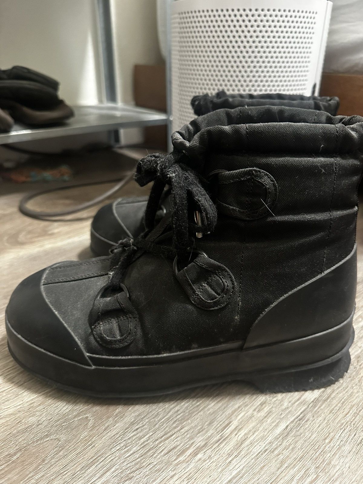 Acne Studios Acne Studios Mukluk Bunny Boots Size US 8 / EU 41 - 2 Thumbnail