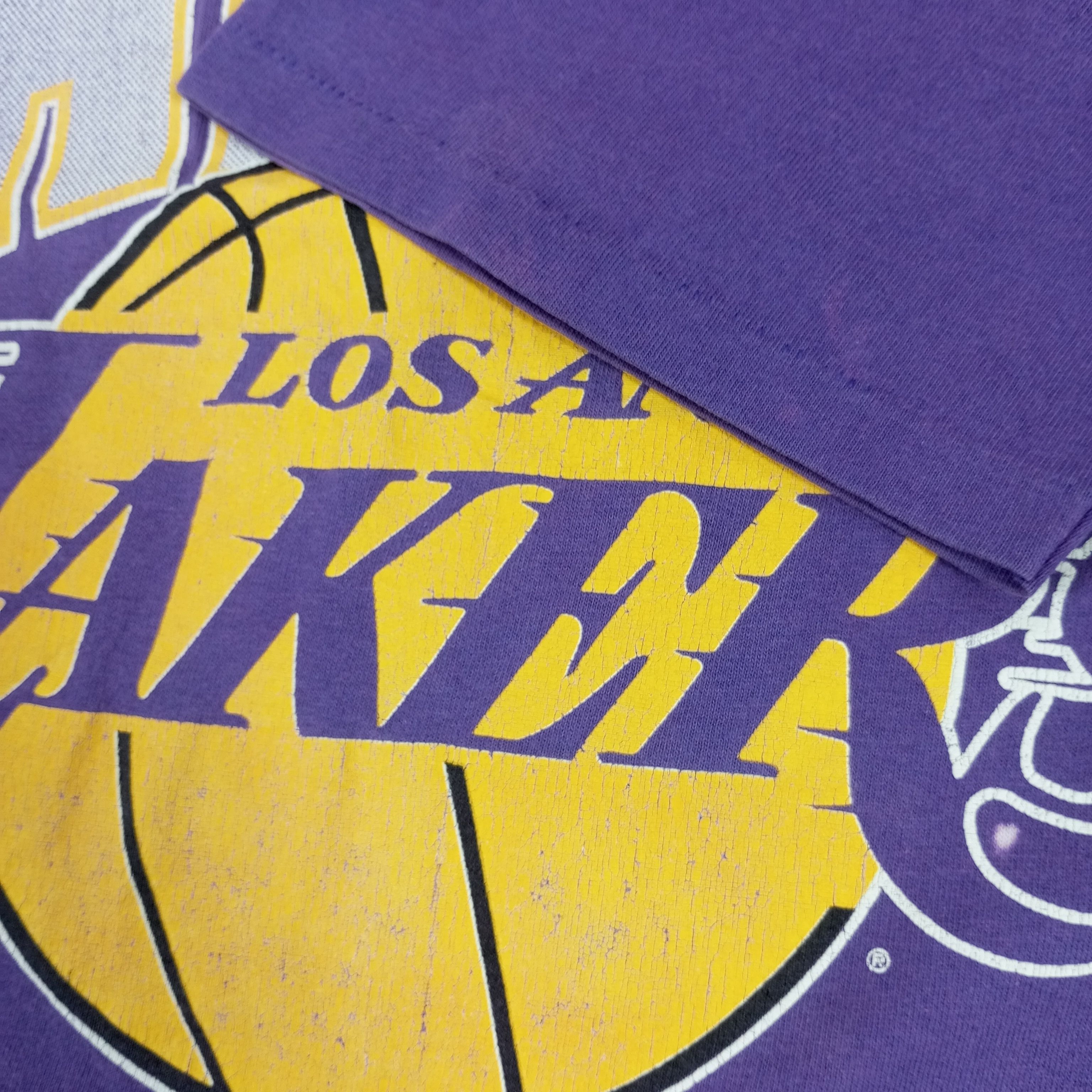 NBA × Vintage Lakers Los Angeles Basketball NBA Team Vintage Tshirt Size US L / EU 52-54 / 3 - 12 Thumbnail