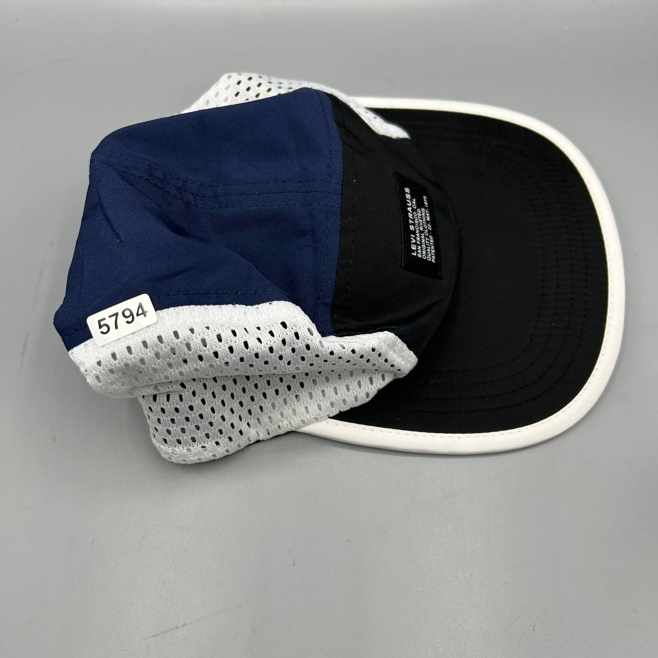 Levi's Levi Strauss & Co 5 Panel Hat Men Flexfit 110 Strap Back Cap Size ONE SIZE - 9 Thumbnail