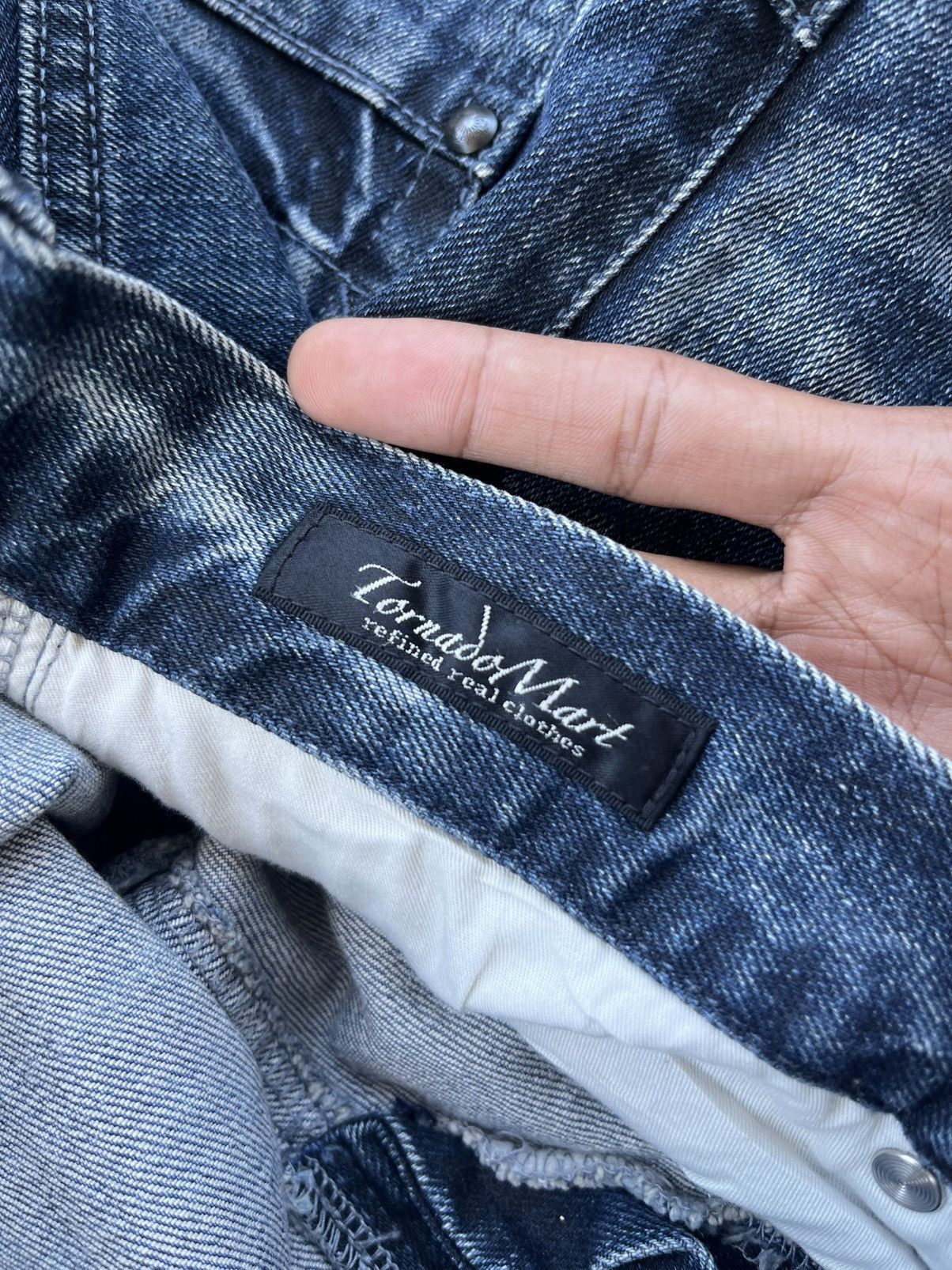 Tornado Mart TORNADO MART DISTRESSED FLARED JEANS Size US 36 / EU 52 - 9 Thumbnail