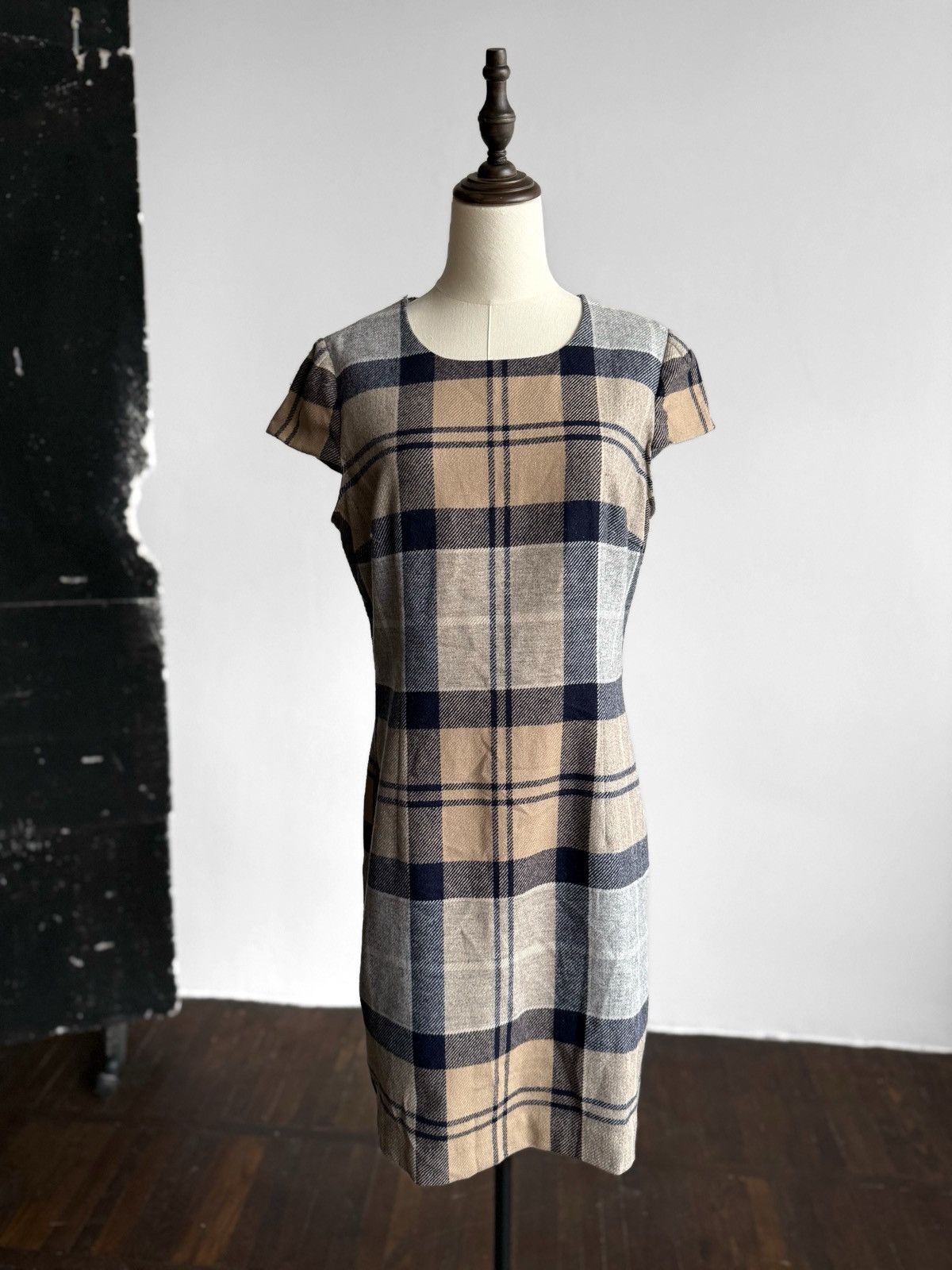 Barbour Barbour Womens Dee Tartan Dress Wool Check Short Sleeve Size M / US 6-8 / IT 42-44 - 2 Thumbnail