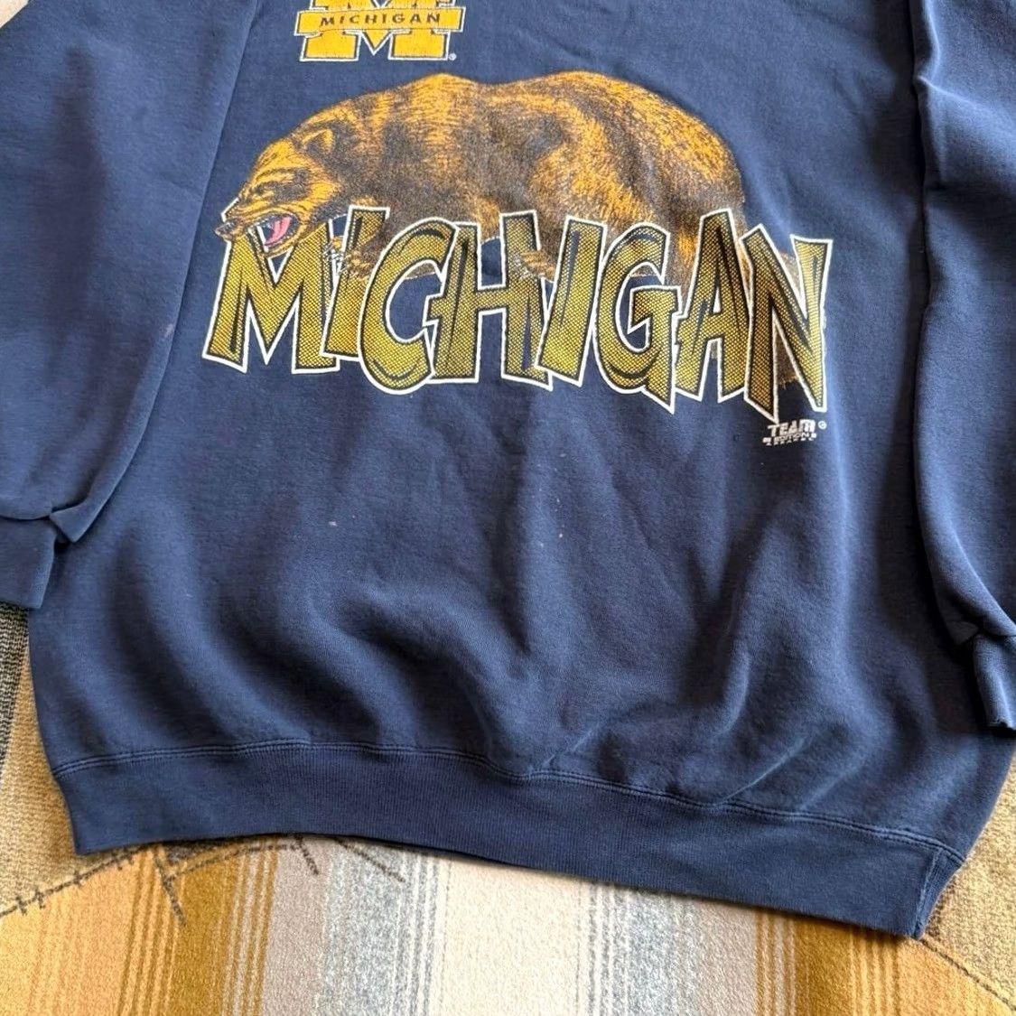 Vintage VINTAGE University Of Michigan Wolverines Crewneck Sweatshirt XL 90s Blue Mens Size US XL / EU 56 / 4 - 5 Thumbnail