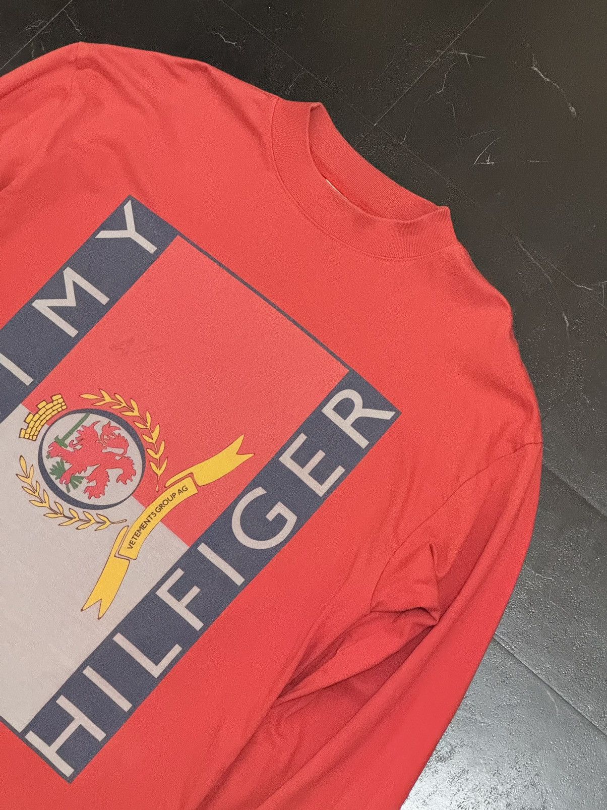Vetements Vetements x Tommy Hilfiger Long Sleeve Red Size US XS / EU 42 / 0 - 4 Thumbnail