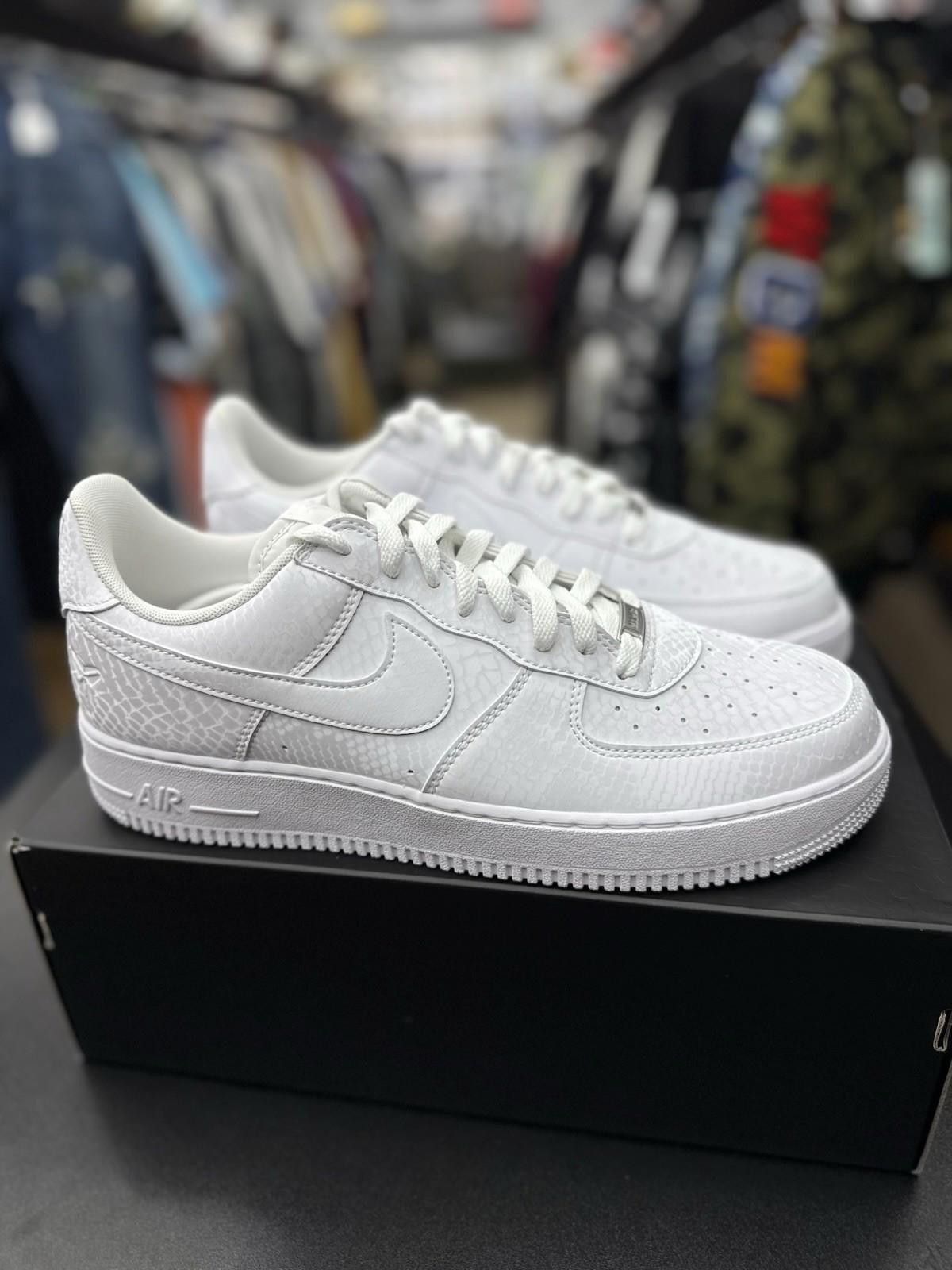 Nike Nike Kobe Bryant Air Force 1 Low Forever White Mamba (12) Size US 12 / EU 45 - 1 Thumbnail