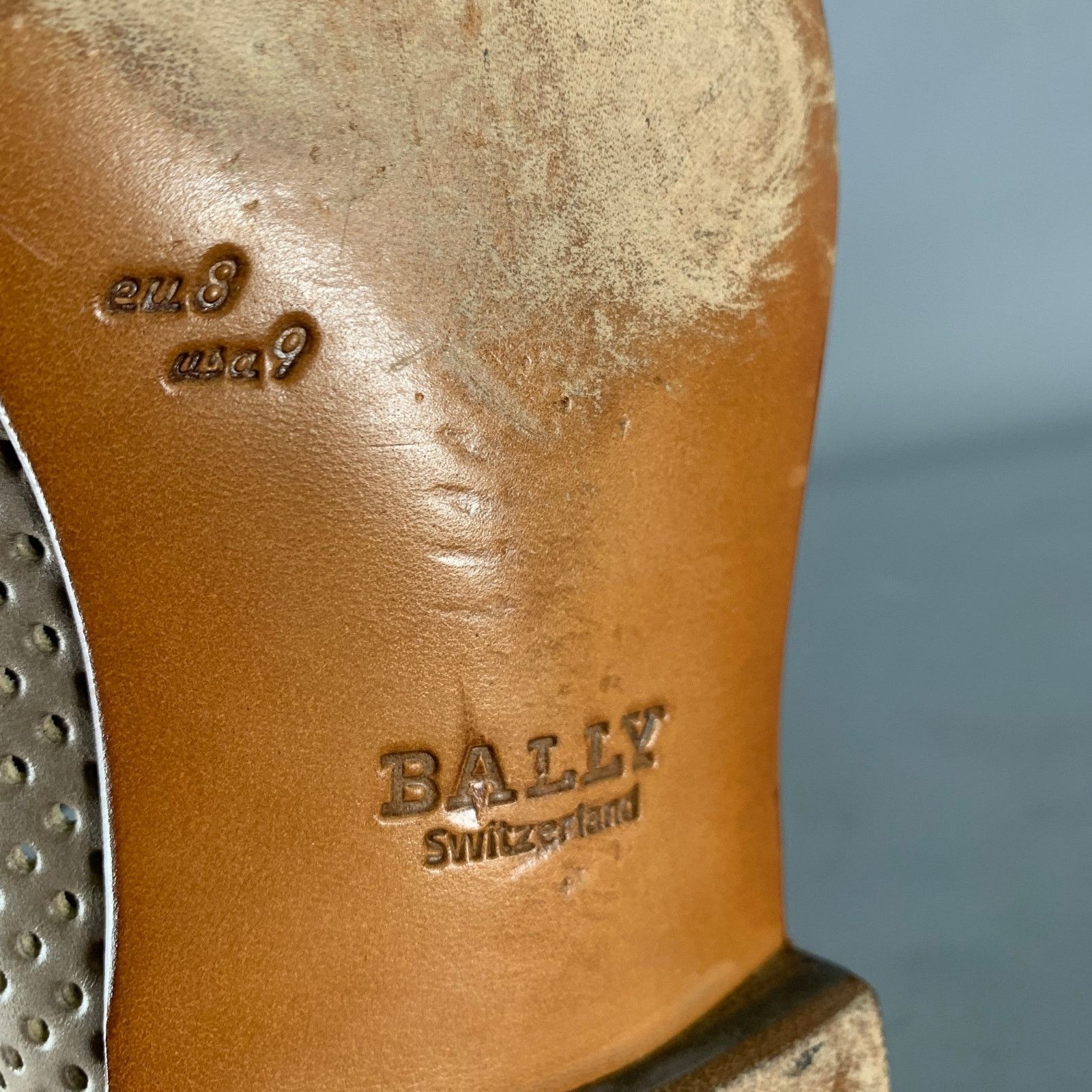 Bally BALLY Size 9 Beige Perforated Leather Cap Toe Lace Up Shoes Size US 9 / EU 42 - 7 Thumbnail