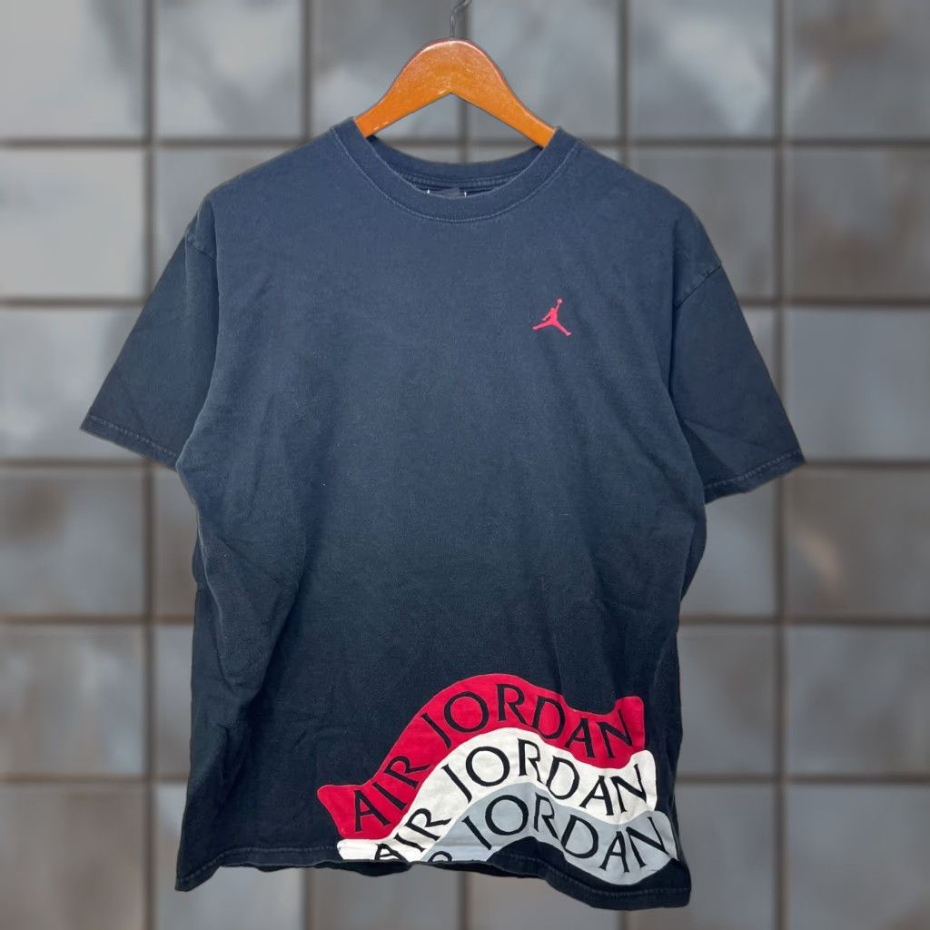 Jordan Brand VINTAGE Nike Air Jordan Y2K T Shirt Large Size US L / EU 52-54 / 3 - 1 Thumbnail