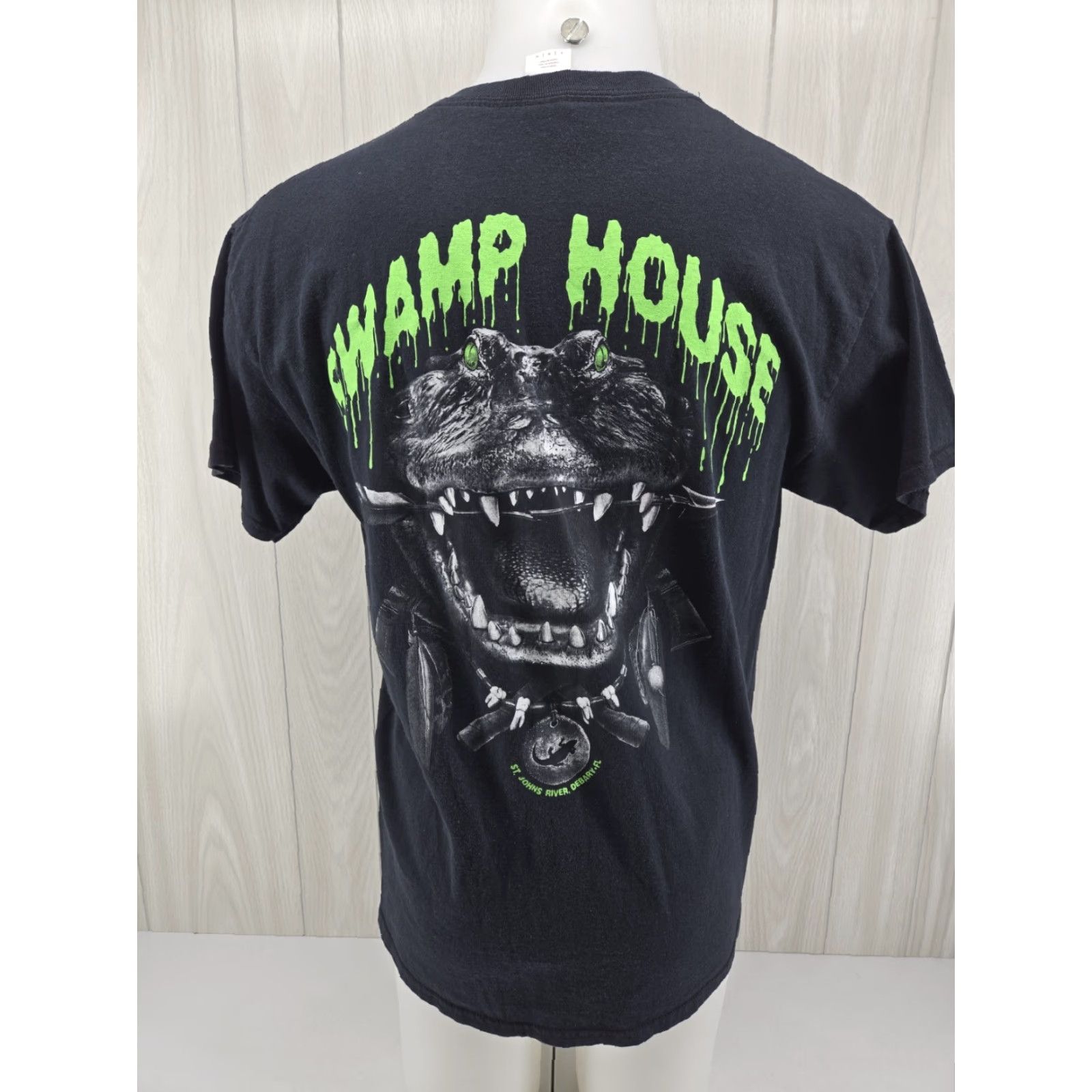Gildan VTG SWAMP HOUSE GRILL T-Shirt Men Large Black Cotton 2000-2009 Florida Debary St. Johns River Gildan Size US L / EU 52-54 / 3 - 2 Thumbnail