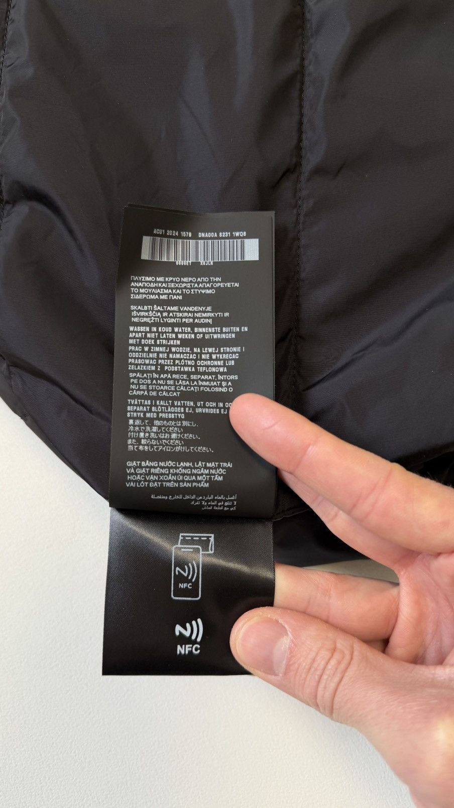 Prada A/W 24 Black Nylon Hooded Utility Jacket Size US L / EU 52-54 / 3 - 17 Thumbnail