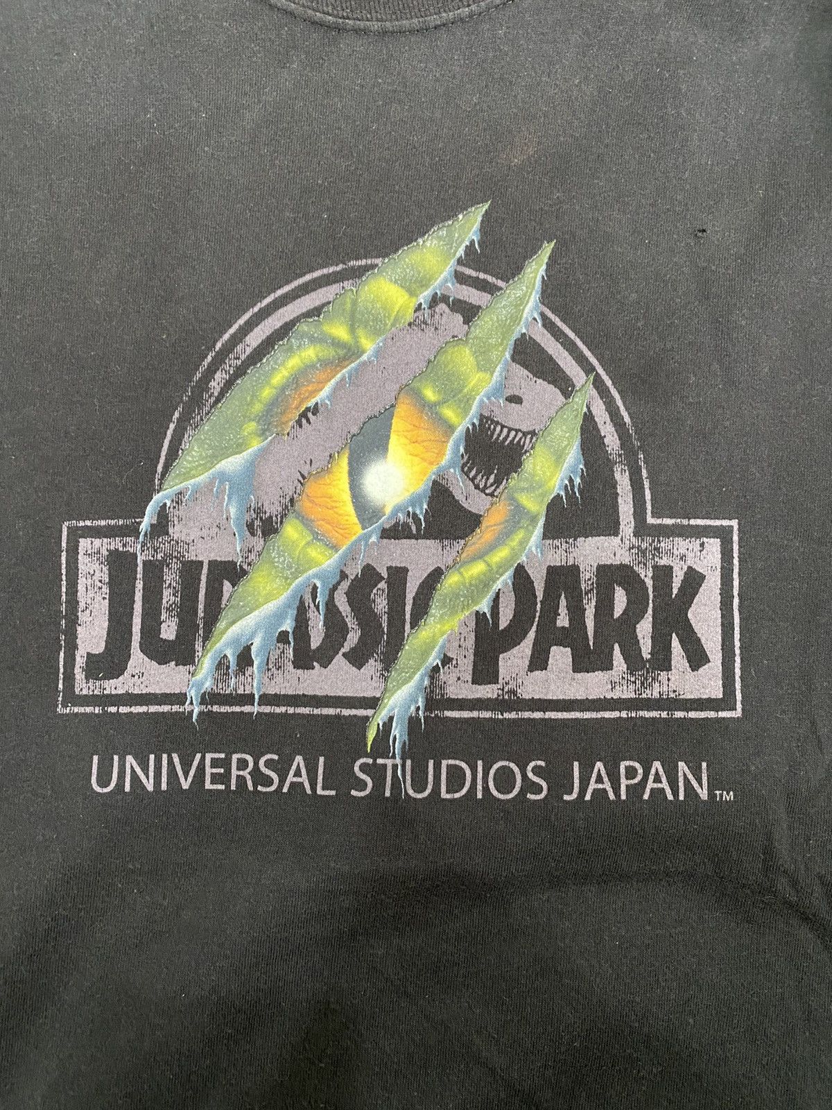 Vintage ✅ VINTAGE JURASSIC PARK universal studios Japan tee shirt Size US L / EU 52-54 / 3 - 3 Thumbnail