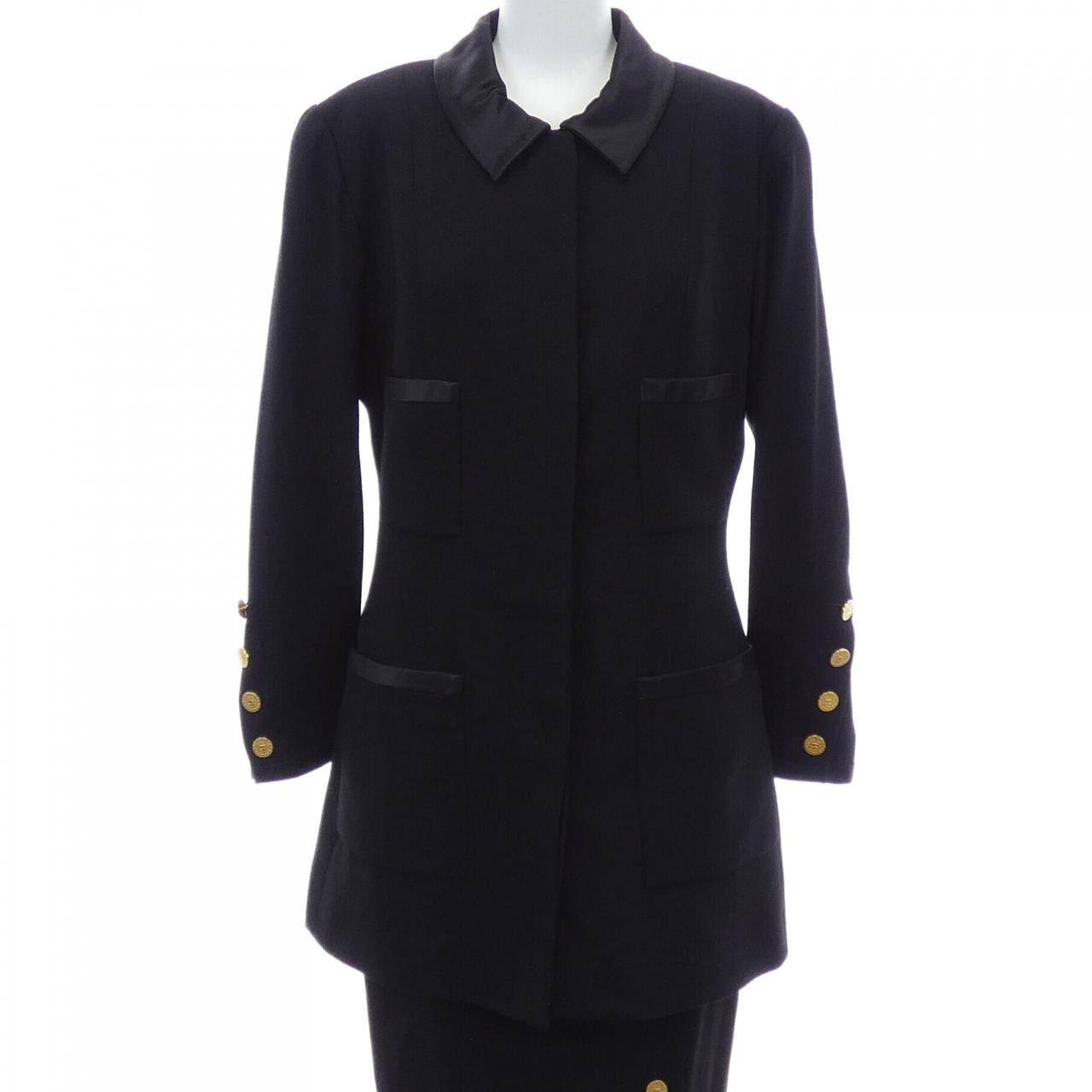 Chanel Chanel Chanel Suit Set Others Suits DUTY FREE for USA Size ONE SIZE - 1 Thumbnail