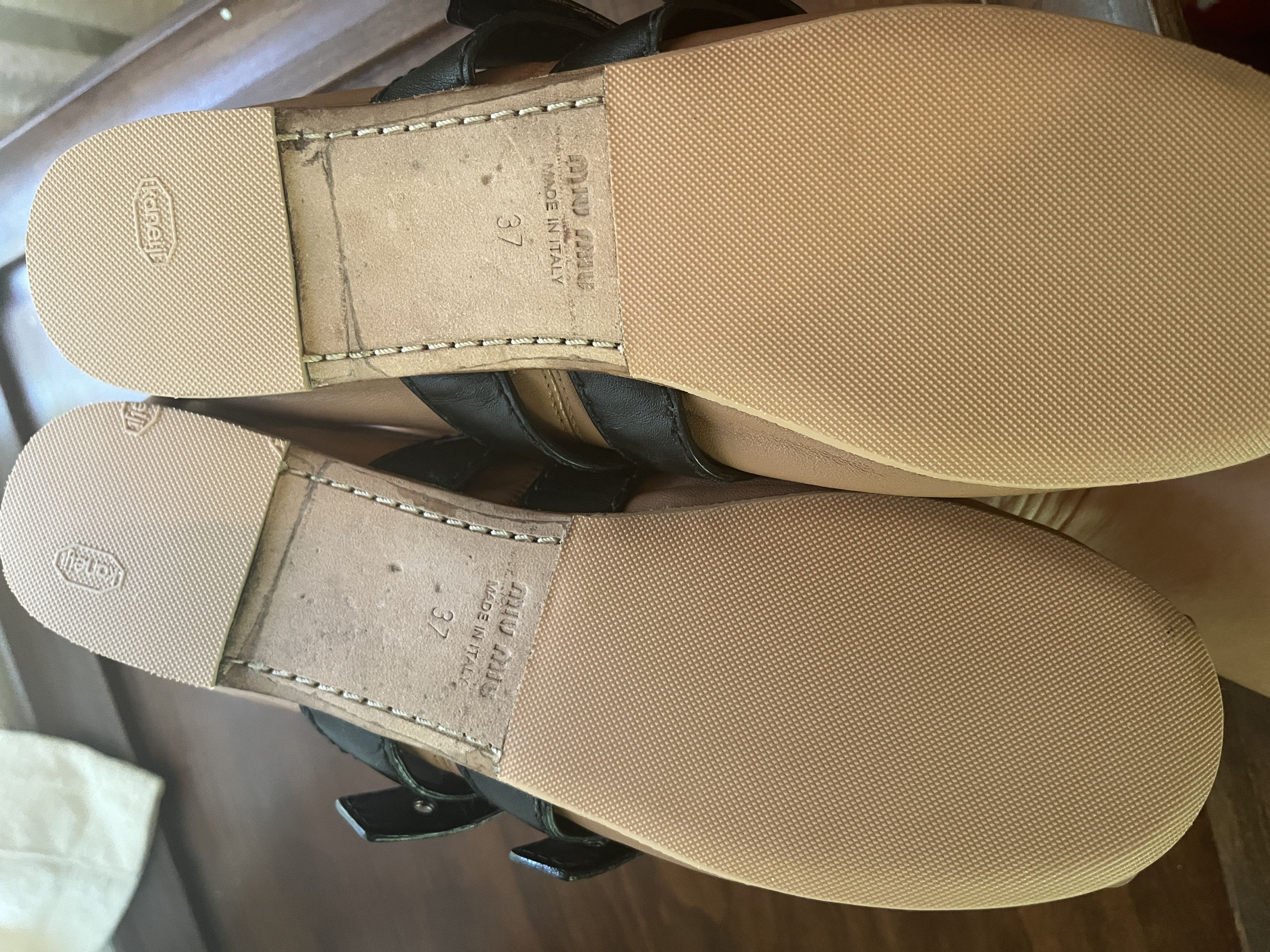 Miu Miu Miu Miu beige ballet flats size 37 excellent condition Size US 7 / IT 37 - 6 Thumbnail