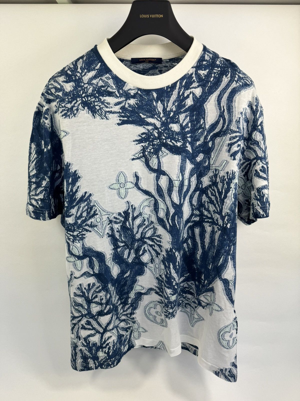 Louis Vuitton GRAPHIC COTTON T-SHIRT Size US XL / EU 56 / 4 - 1 Thumbnail