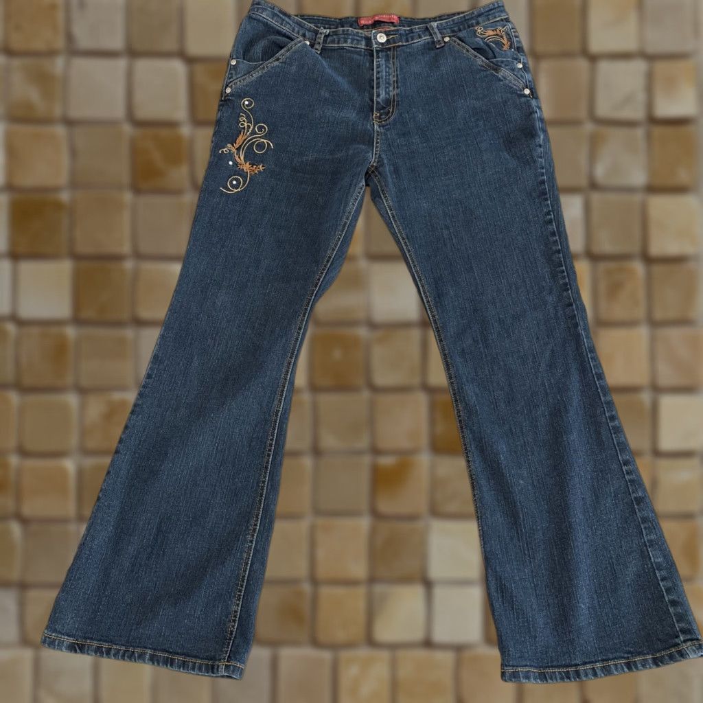 Denime VINTAGE Cosmopolitan Jeanswear Women's Bootcut Jeans Size 16 Blue Denim Embroidered High Rise Size 38" / US 16 / IT 52 - 1 Thumbnail