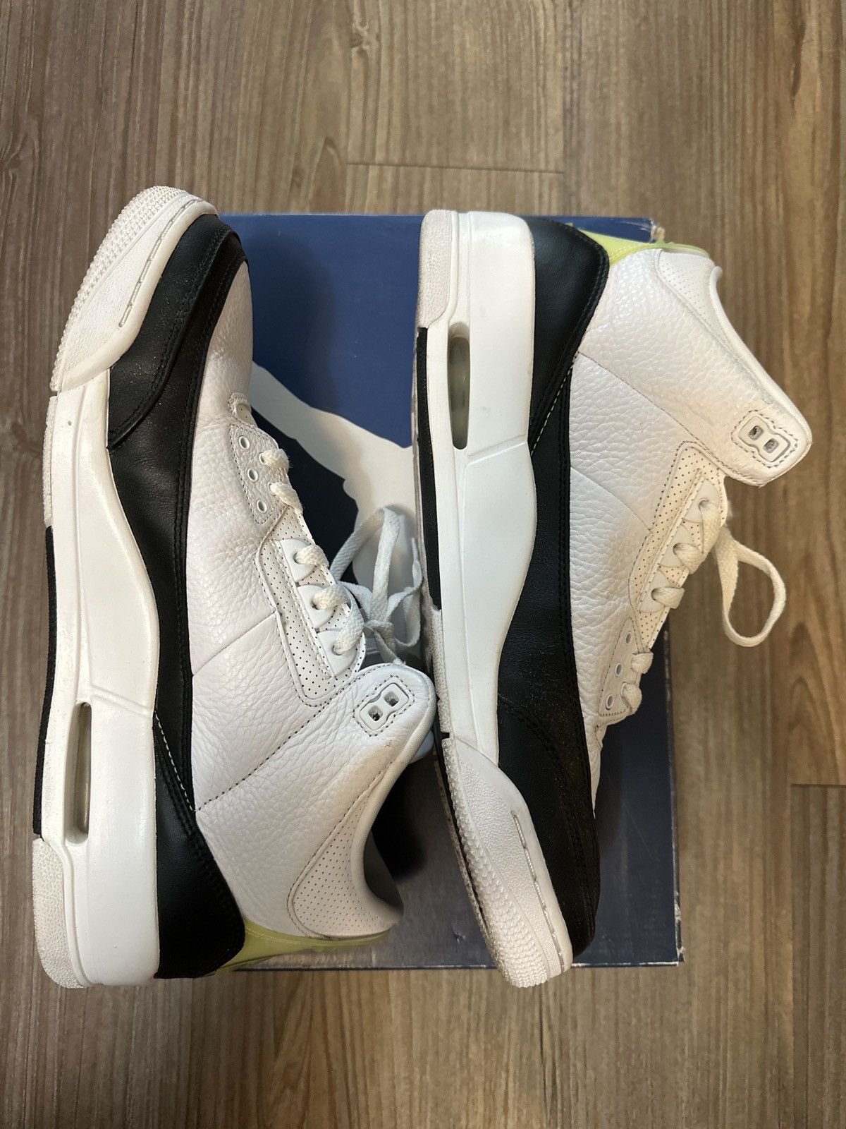 Jordan Brand Jordan 3 Retro Fragment Size US 13 / EU 46 - 3 Thumbnail