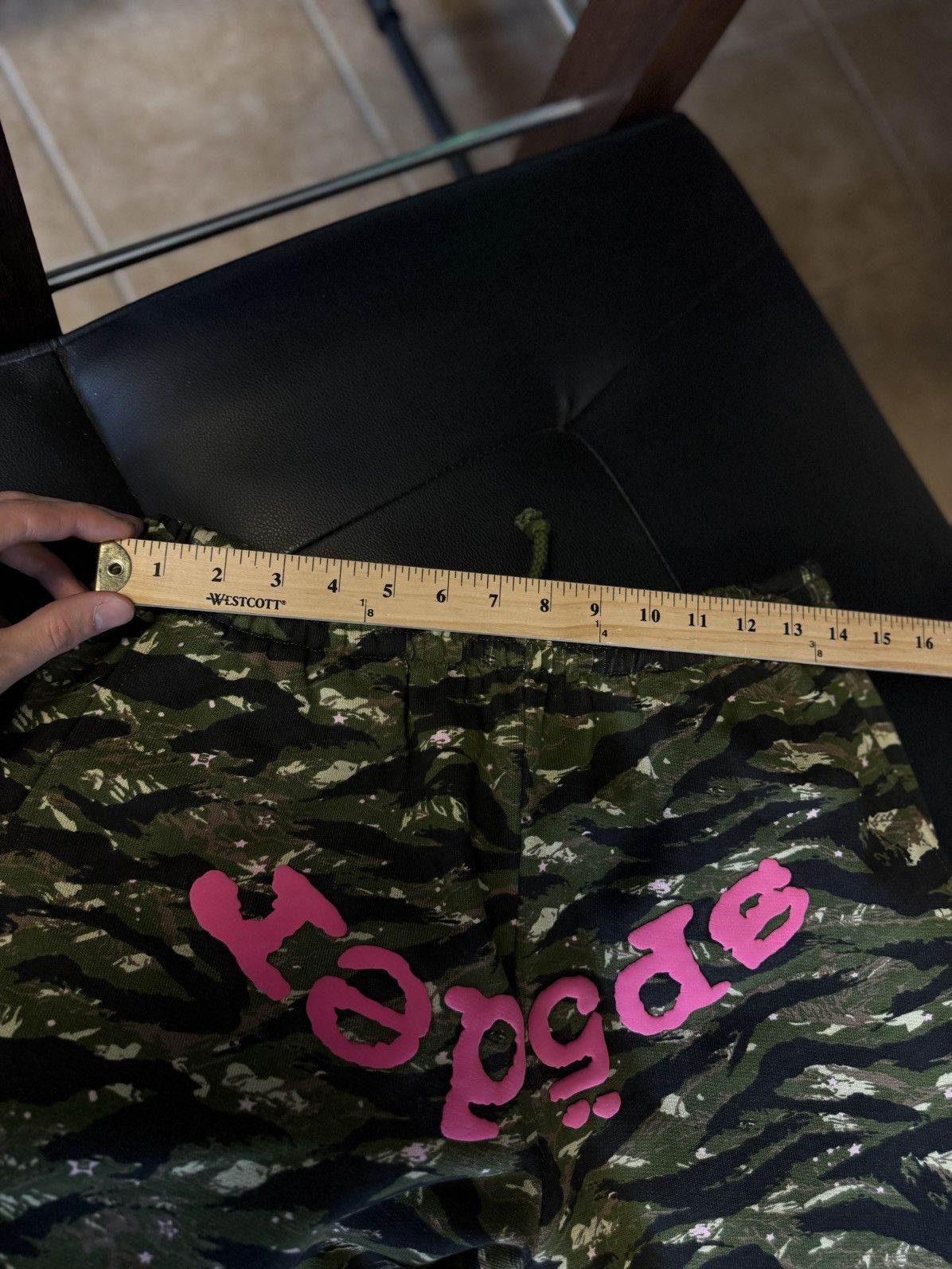 Sp5der Sp5der Worldwide Camo/Pink Sweatpants Size M (NEW) Size US 31 - 11 Thumbnail