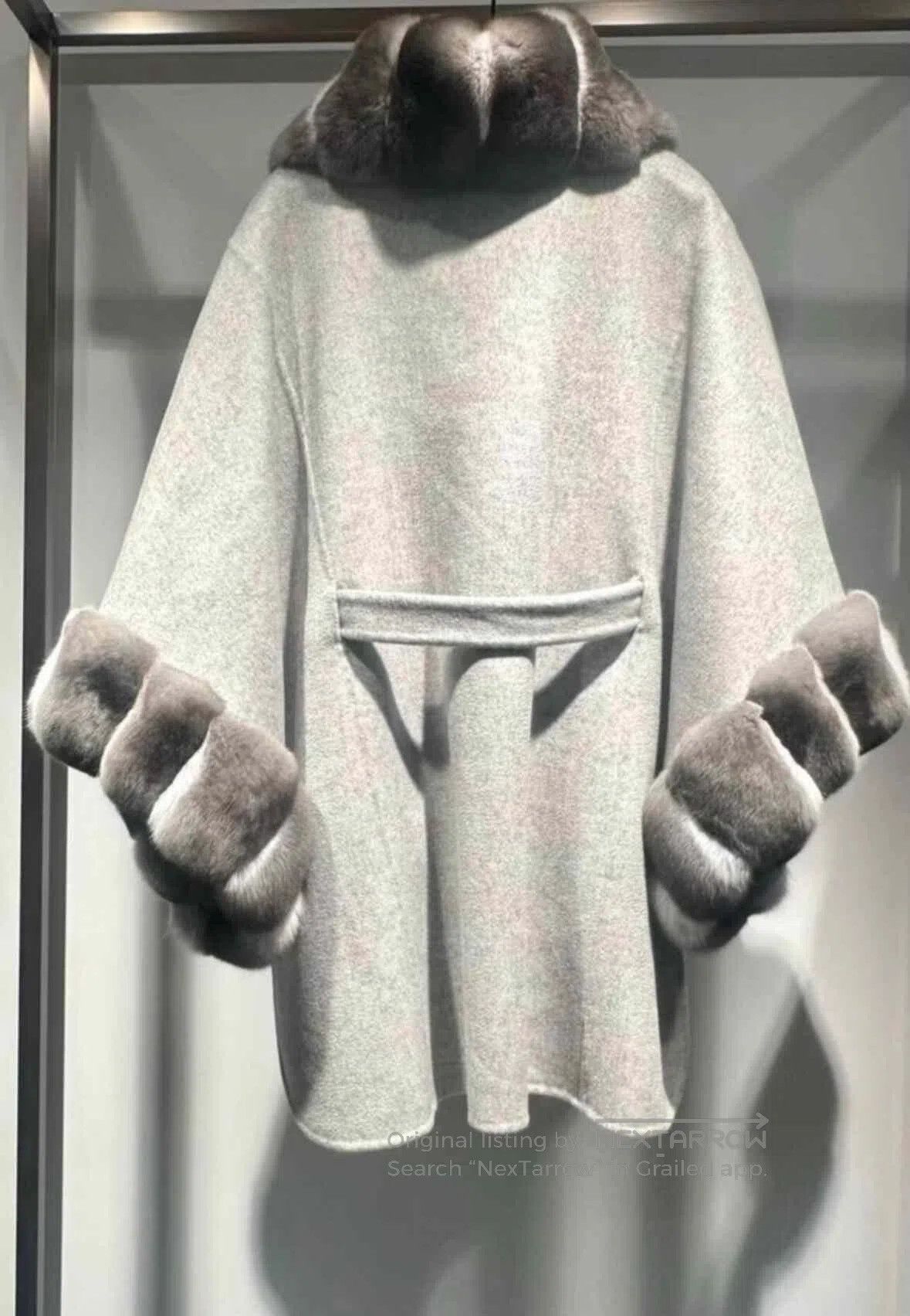 Japanese Brand Fabio Gavazzi Women's Totoro Cape Coat. Size S / US 4 / IT 40 - 3 Thumbnail