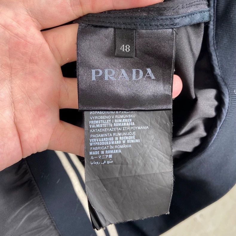 Prada Prada Triangle logo zipper jacket 2501-Nextarrow Size US M / EU 48-50 / 2 - 4 Thumbnail