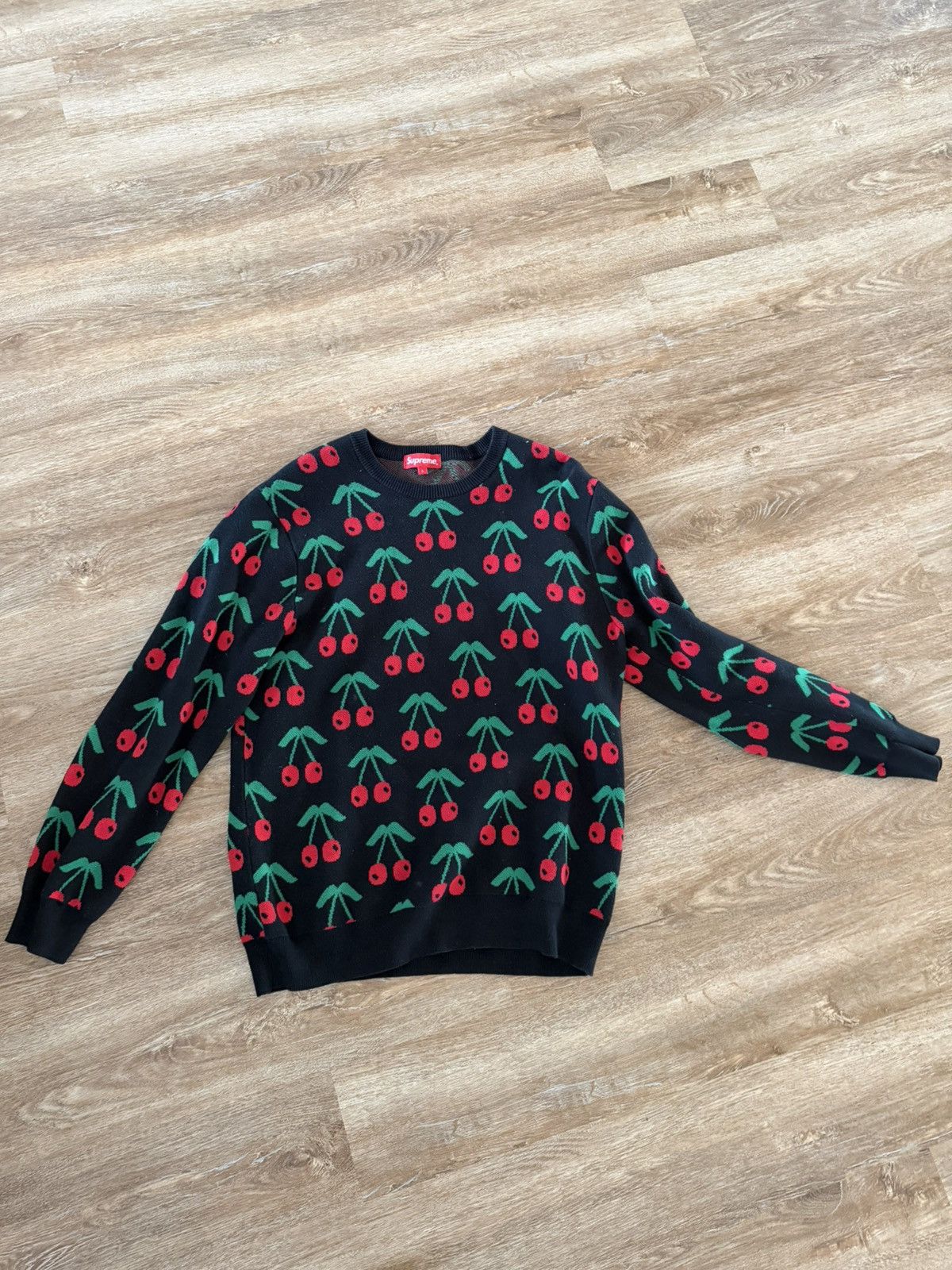 Supreme Supreme Cherry Sweater Size US L / EU 52-54 / 3 - 1 Thumbnail