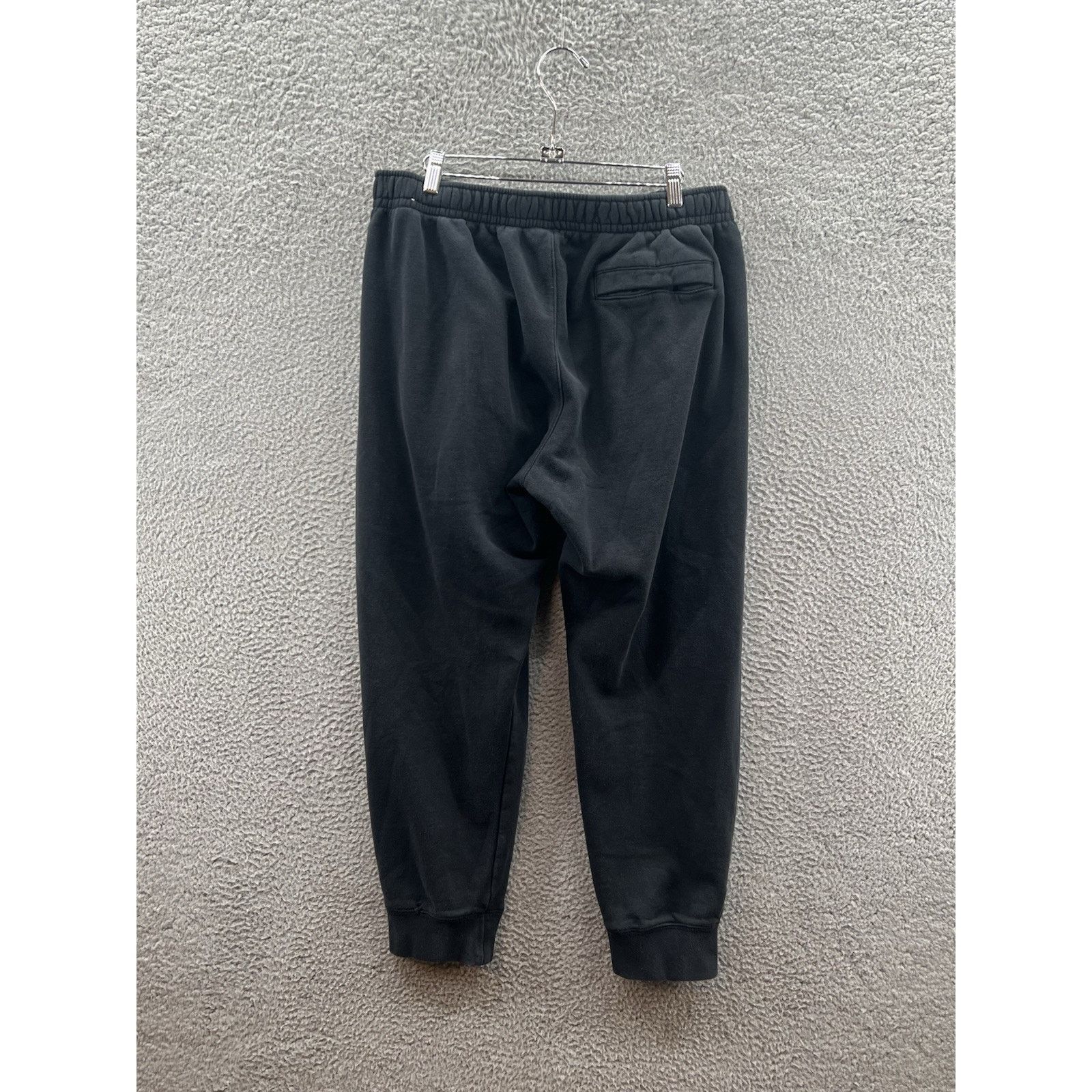 Nike Nike Mens Club Fleece XL Joggers Sweatpants Black BV2671-010 Size US 34 / EU 50 - 2 Thumbnail