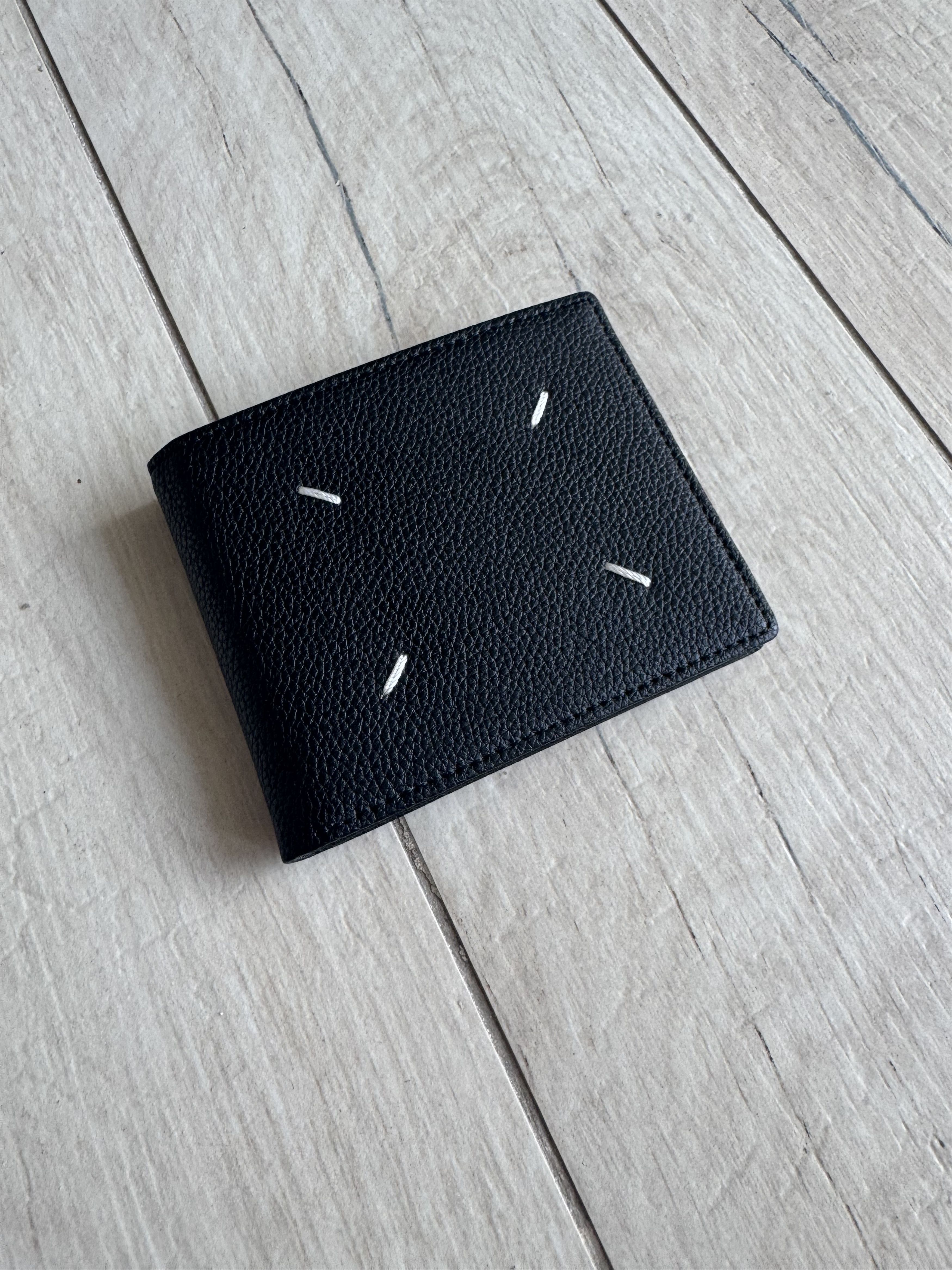 Maison Margiela Maison Margiela 4 Stitches Logo Leather Wallet Size ONE SIZE - 1 Thumbnail
