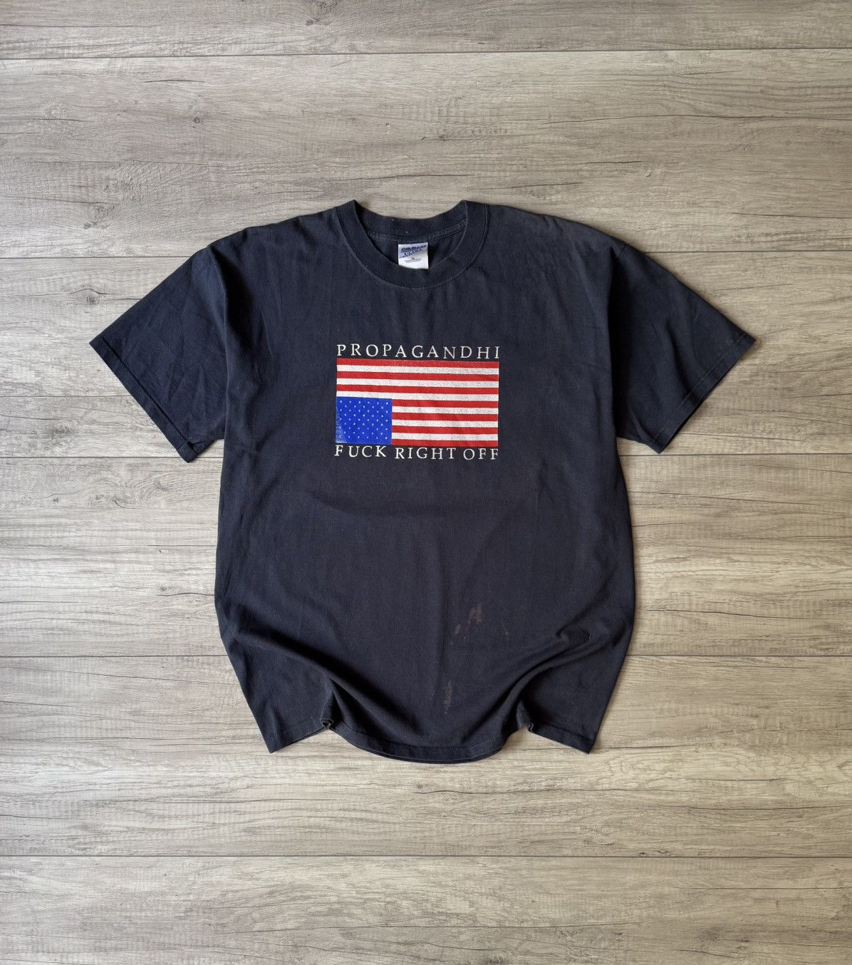 Band Tees Propagandhi F*ck Right Off USA Flag Gildan Vintage T Shirt Size US XL / EU 56 / 4 - 1 Thumbnail