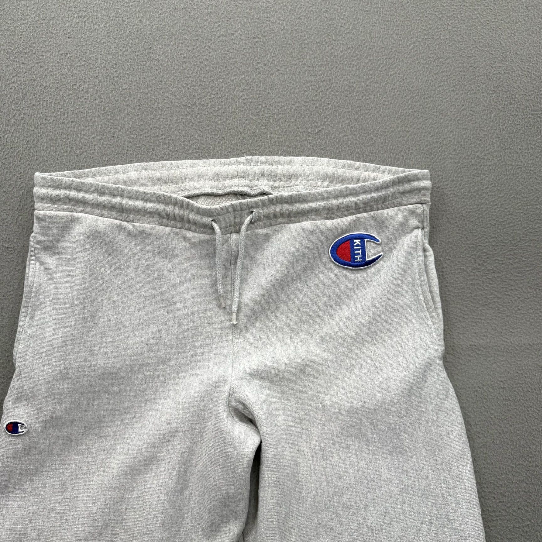 Champion Champion X Kith Sweatpants Mens Medium Gray Reverse Weave Jogger Slim Tapered Pants Casual Activewear Size US 31 - 3 Thumbnail