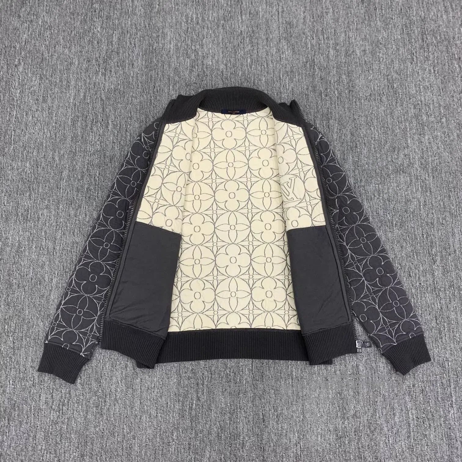 Louis Vuitton Louis Vuitton Black Monogram Padded Jacket. Size US M / EU 48-50 / 2 - 9 Thumbnail