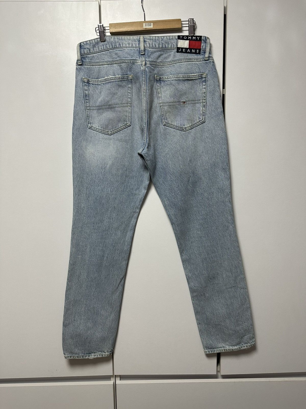 Tommy Hilfiger Tommy Hilfiger Vintage Denim Jeans Rare Size US 34 / EU 50 - 1 Thumbnail