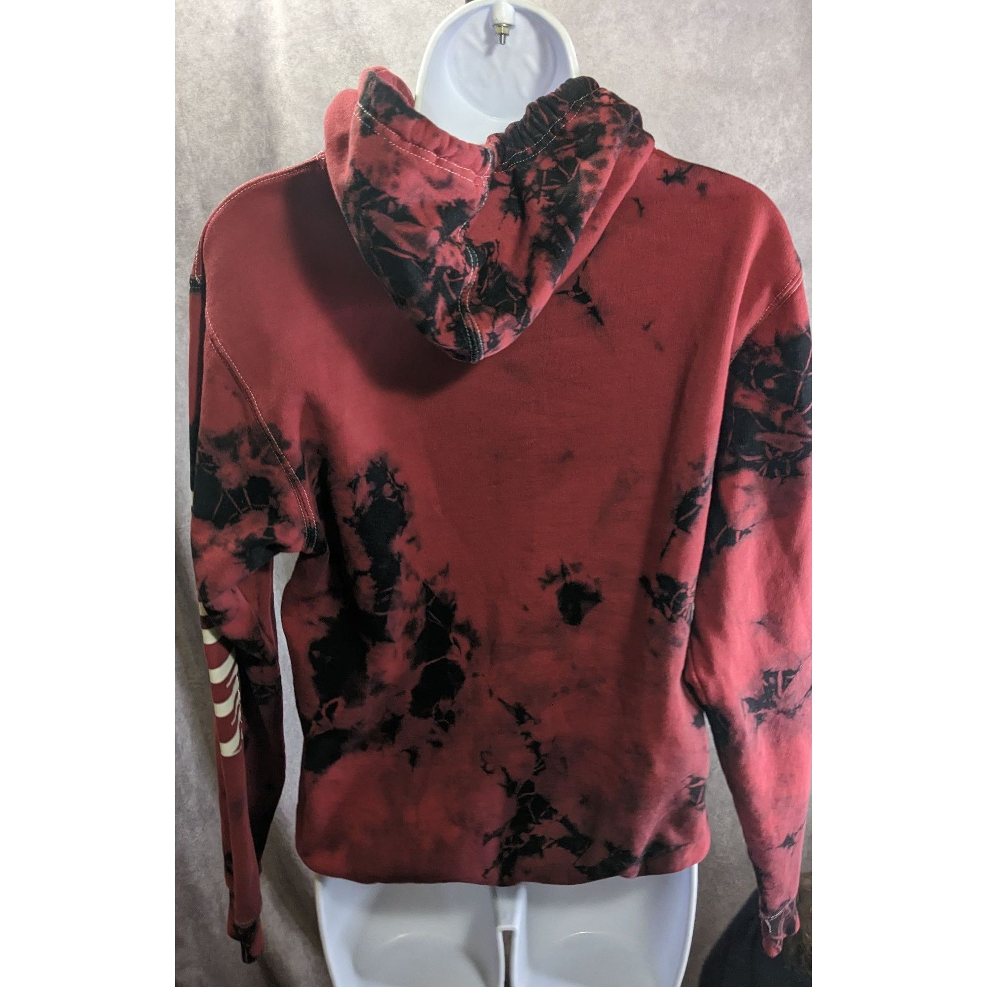 Pacsun PacSun Womens Tie-Dye Hoodie Dreams Print Red & Black Size S Size S / US 4 / IT 40 - 7 Thumbnail