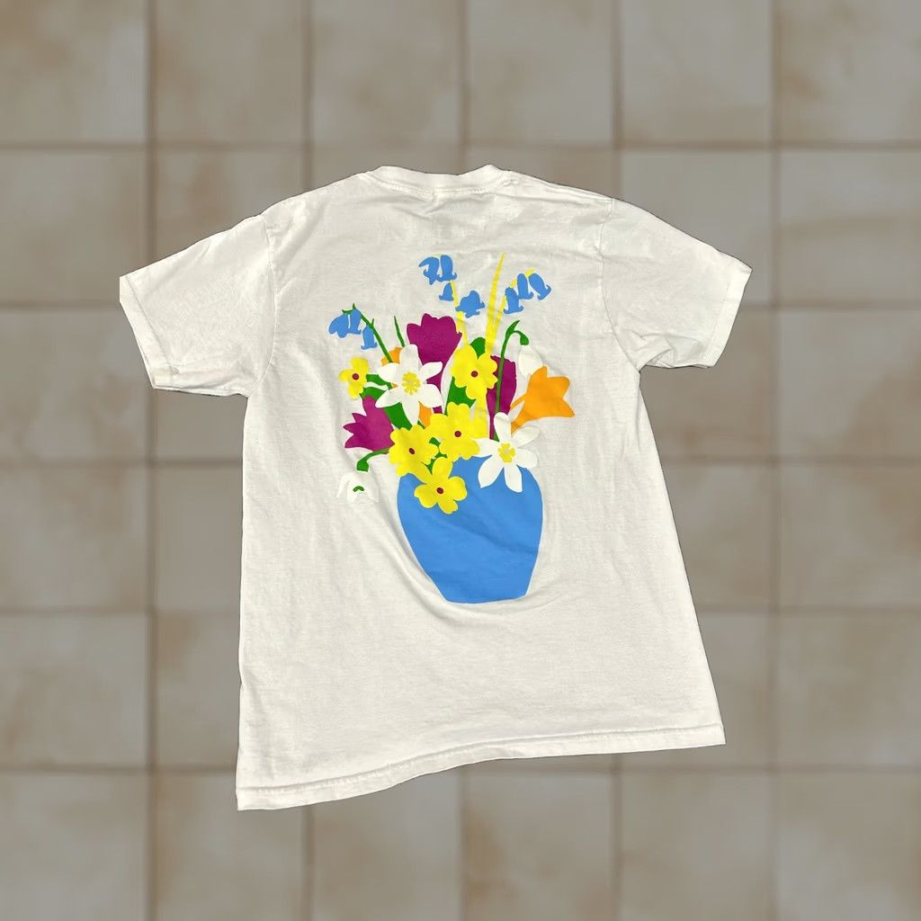 Obey OBEY T-Shirt Womens S White Floral Graphic Streetwear Size S / US 4 / IT 40 - 1 Thumbnail