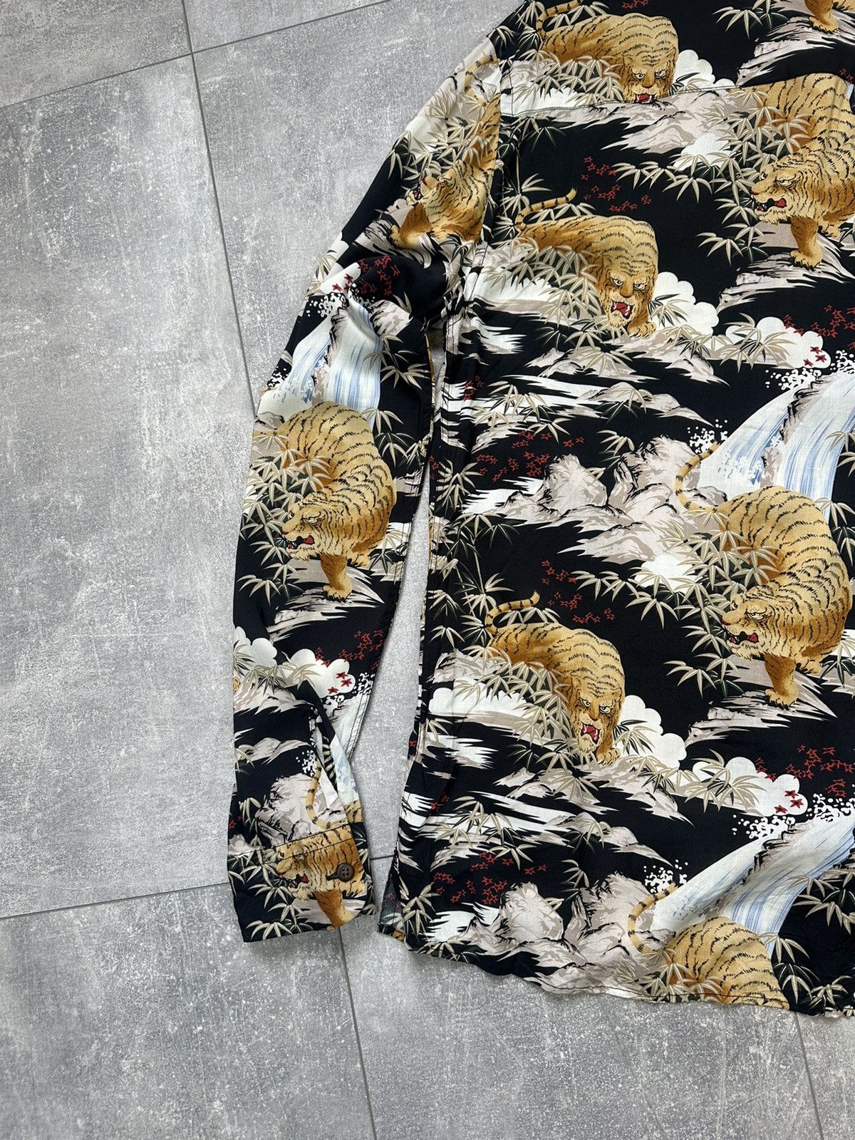 Other Allsaints Japanese Shirts Button Up Tiger Print Size US S / EU 44-46 / 1 - 9 Thumbnail