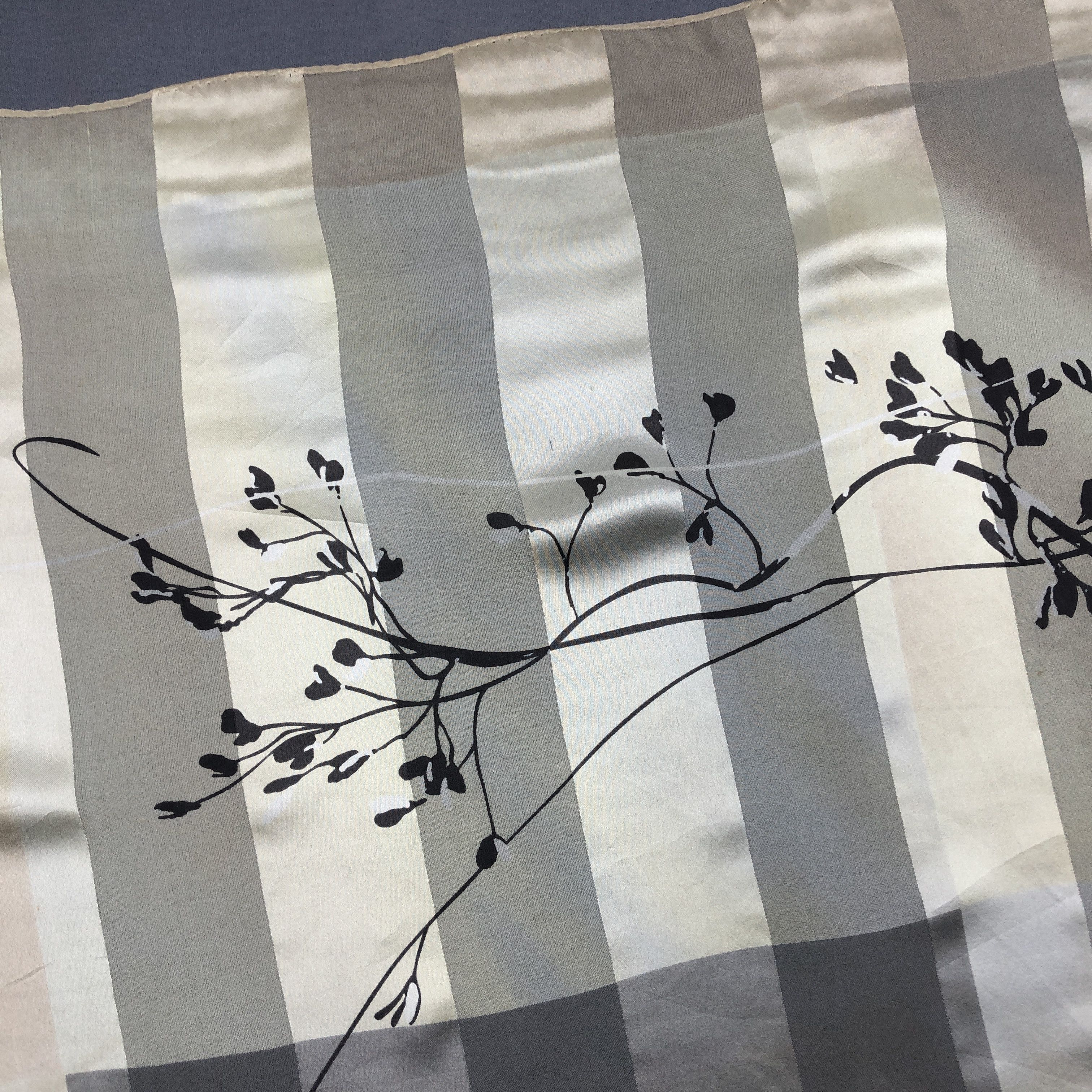 Guy Laroche × Vintage Vintage Guy Laroche SILK Scarf Twill Stole Wraps Scarves Size ONE SIZE - 13 Thumbnail