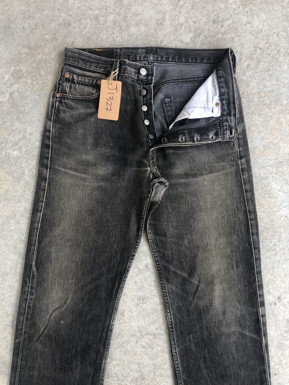 If Six Was Nine Vintage 90’s Levi’s 501 Distressed Denim Size US 32 / EU 48 - 3 Thumbnail